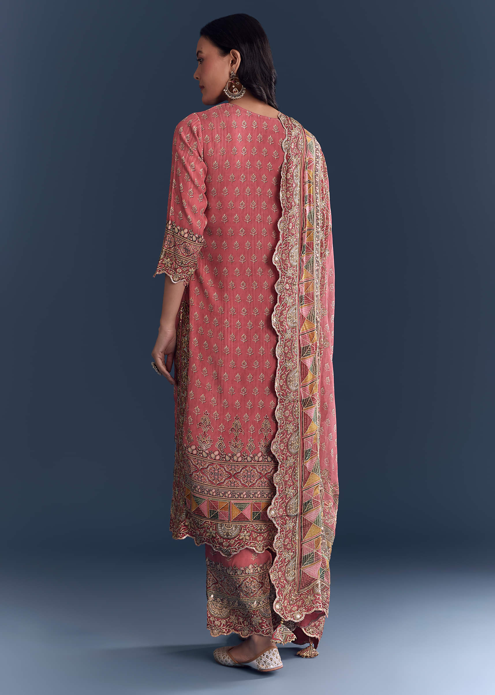 Pink Crepe Kurta Set With Indie Print And Zari Embroidery - Image 5