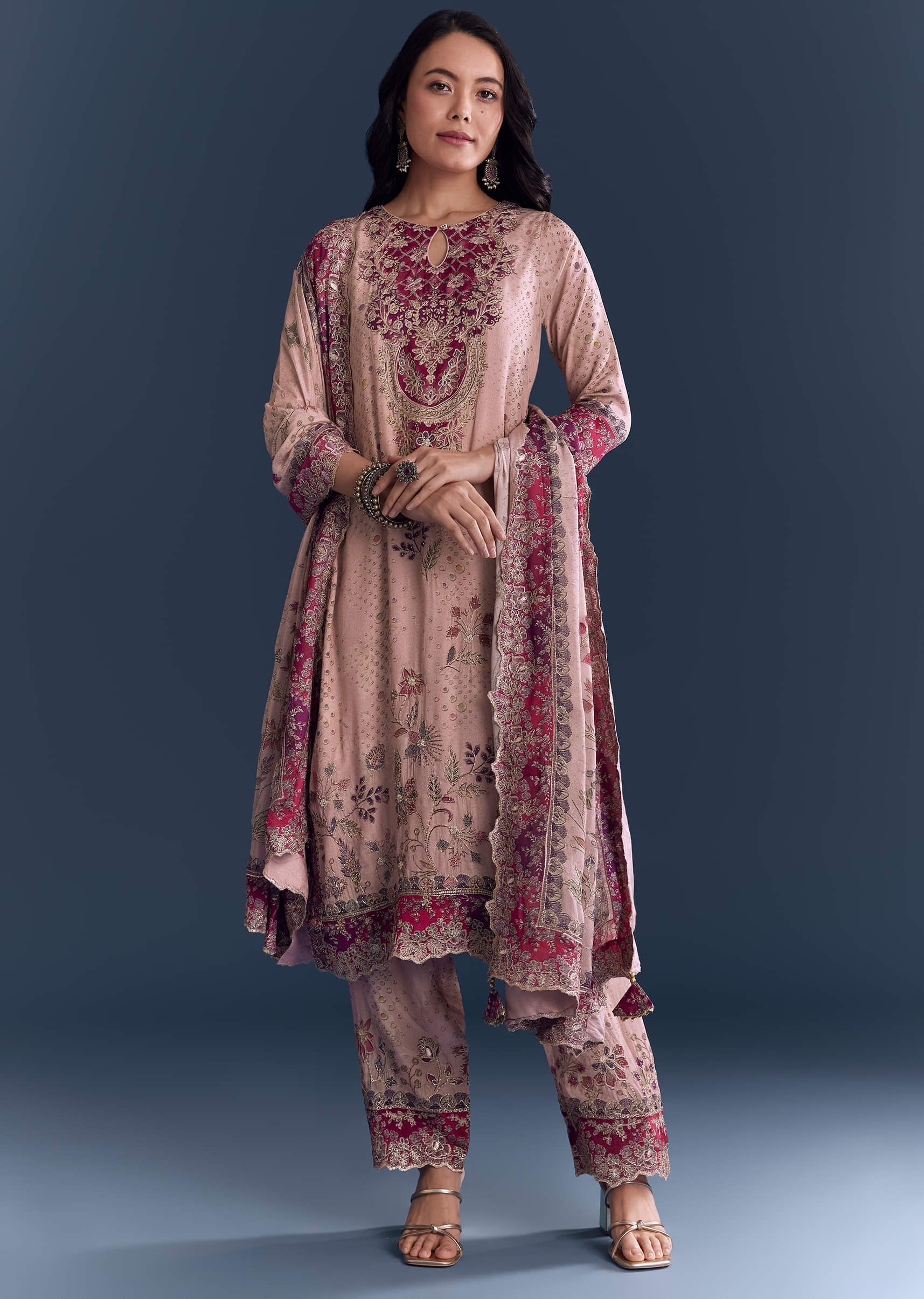 Pink Crepe Kurta Set With Indie Print And Zari Work - Image 3