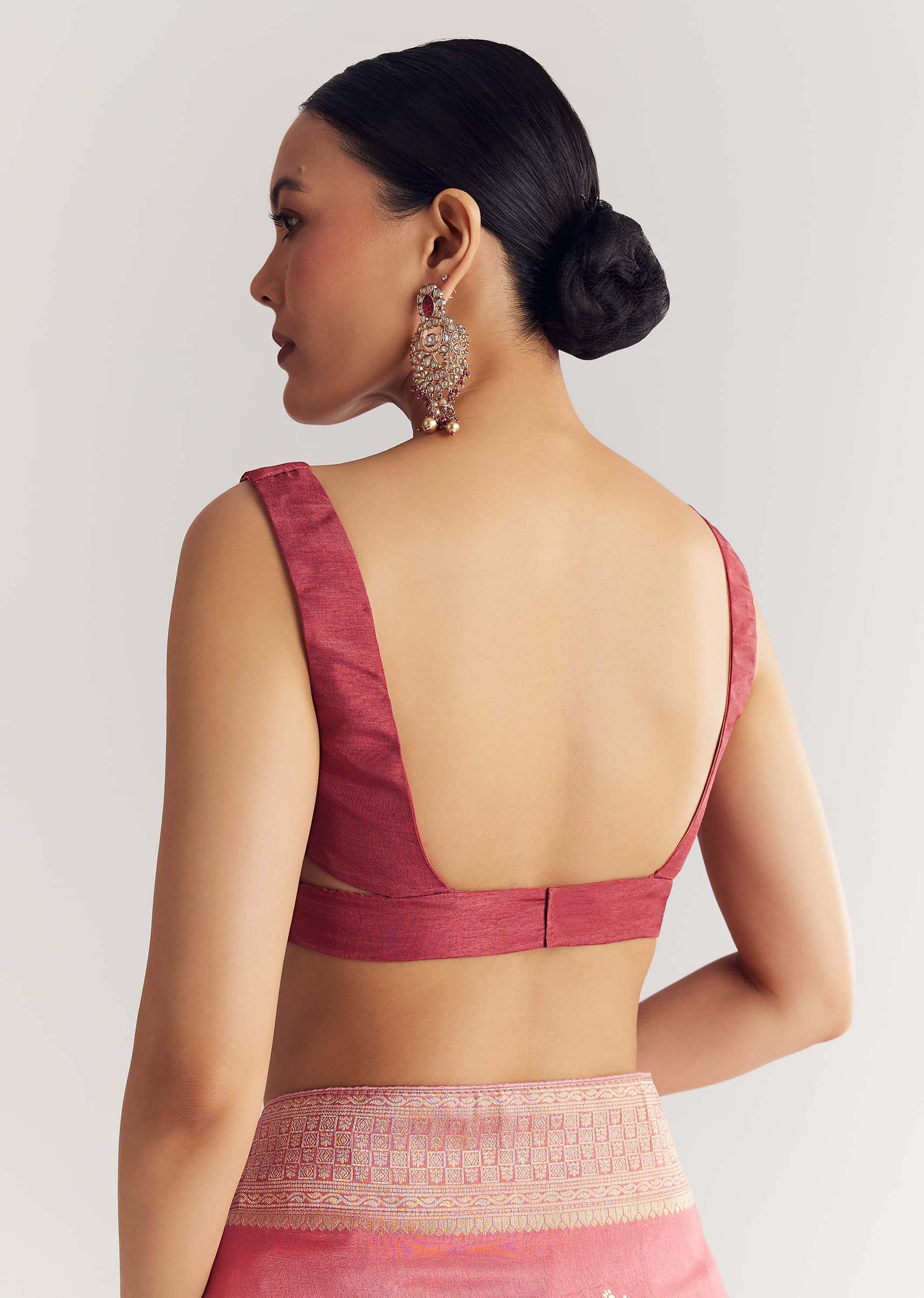 Pink Dola Silk Saree With Butti Work - Image 8