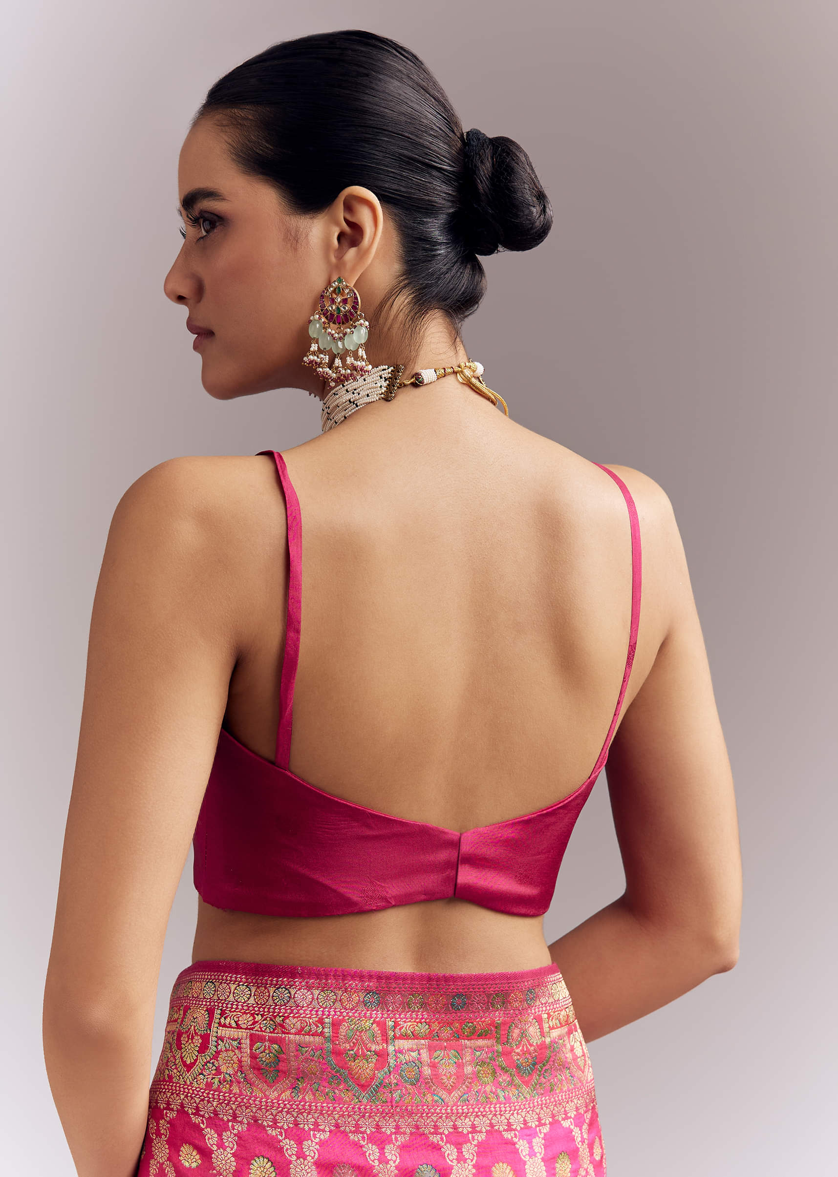 Pink Dola Silk Woven Saree With Delicate Hand Embroidery - Image 7