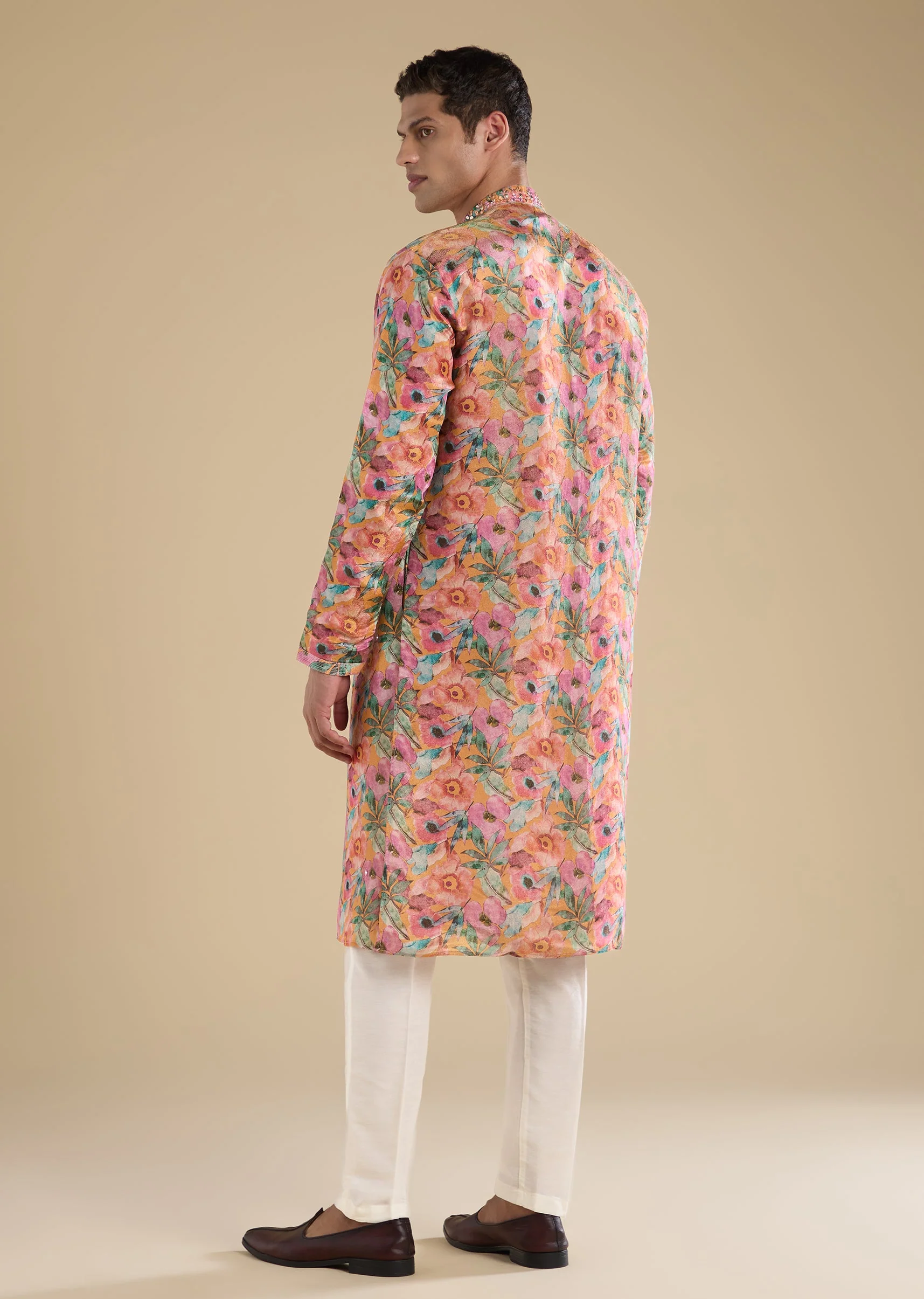 Pink Embroidered Kurta Set With Pants - Image 5