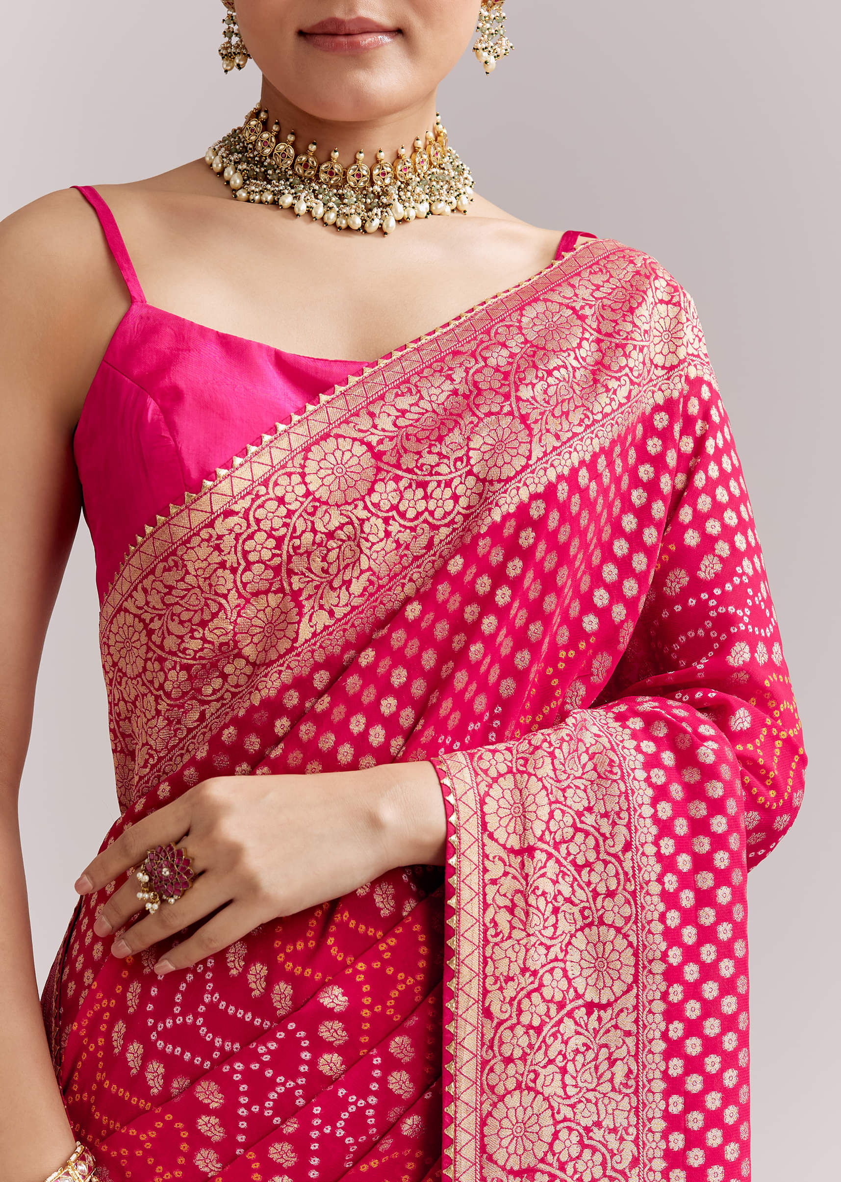 Pink Georgette Woven Saree With Floral Border And Bandhani Print - Image 2