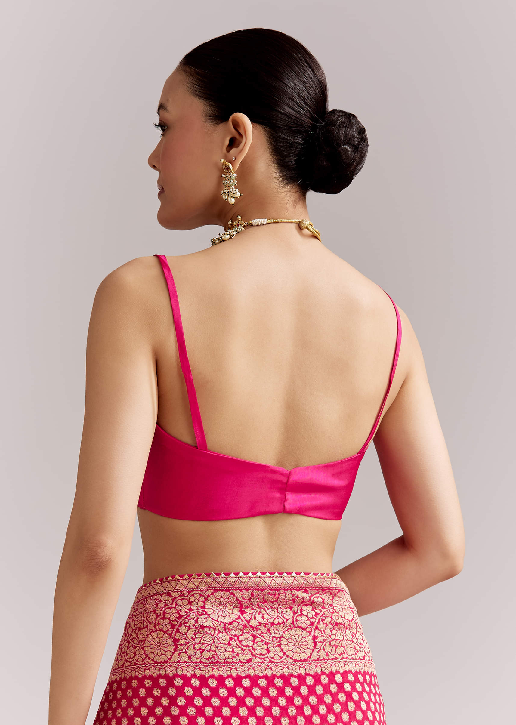 Pink Georgette Woven Saree With Floral Border And Bandhani Print - Image 8