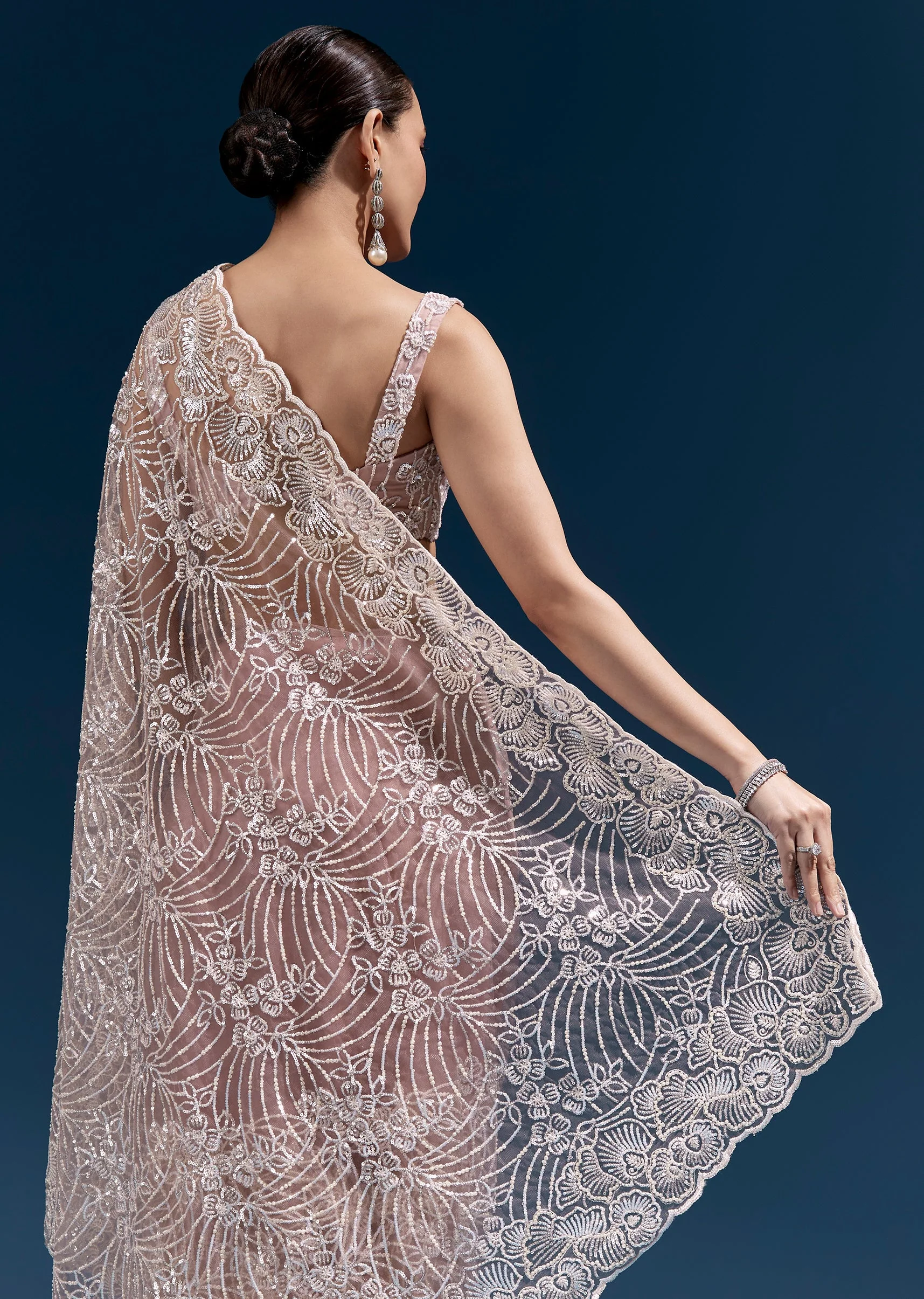 Pink Heavy Embroidered Net Saree With Cutwork Border And Floral Jaal - Image 6