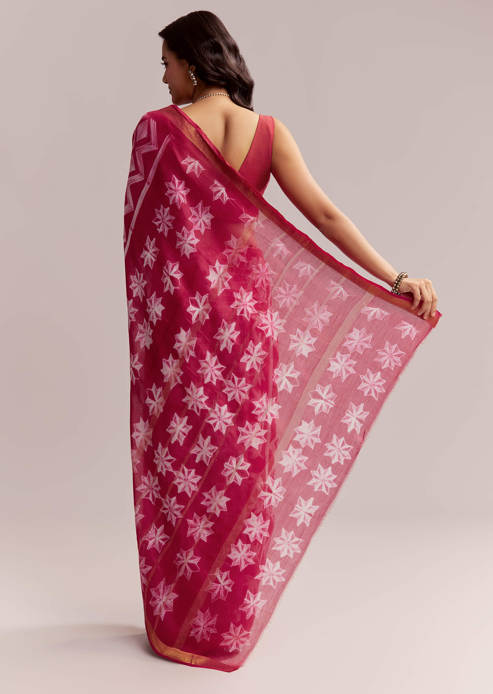Pink Linen Printed Saree With Authentic Shibori Print - Image 6