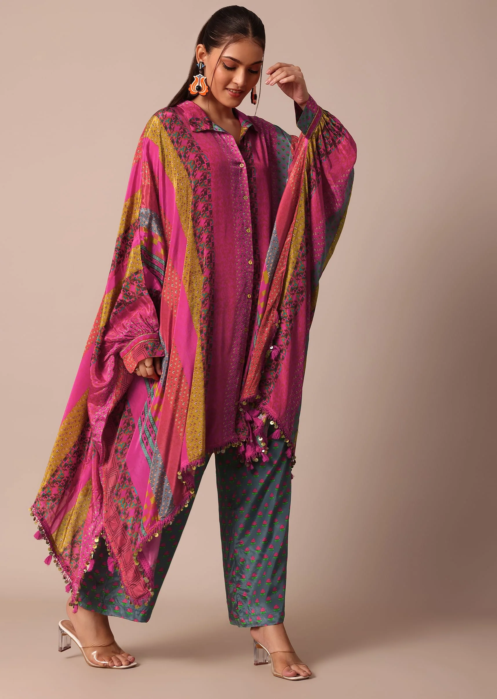 Pink Printed Kaftaan Set With Metal Coins Detailing - Image 2