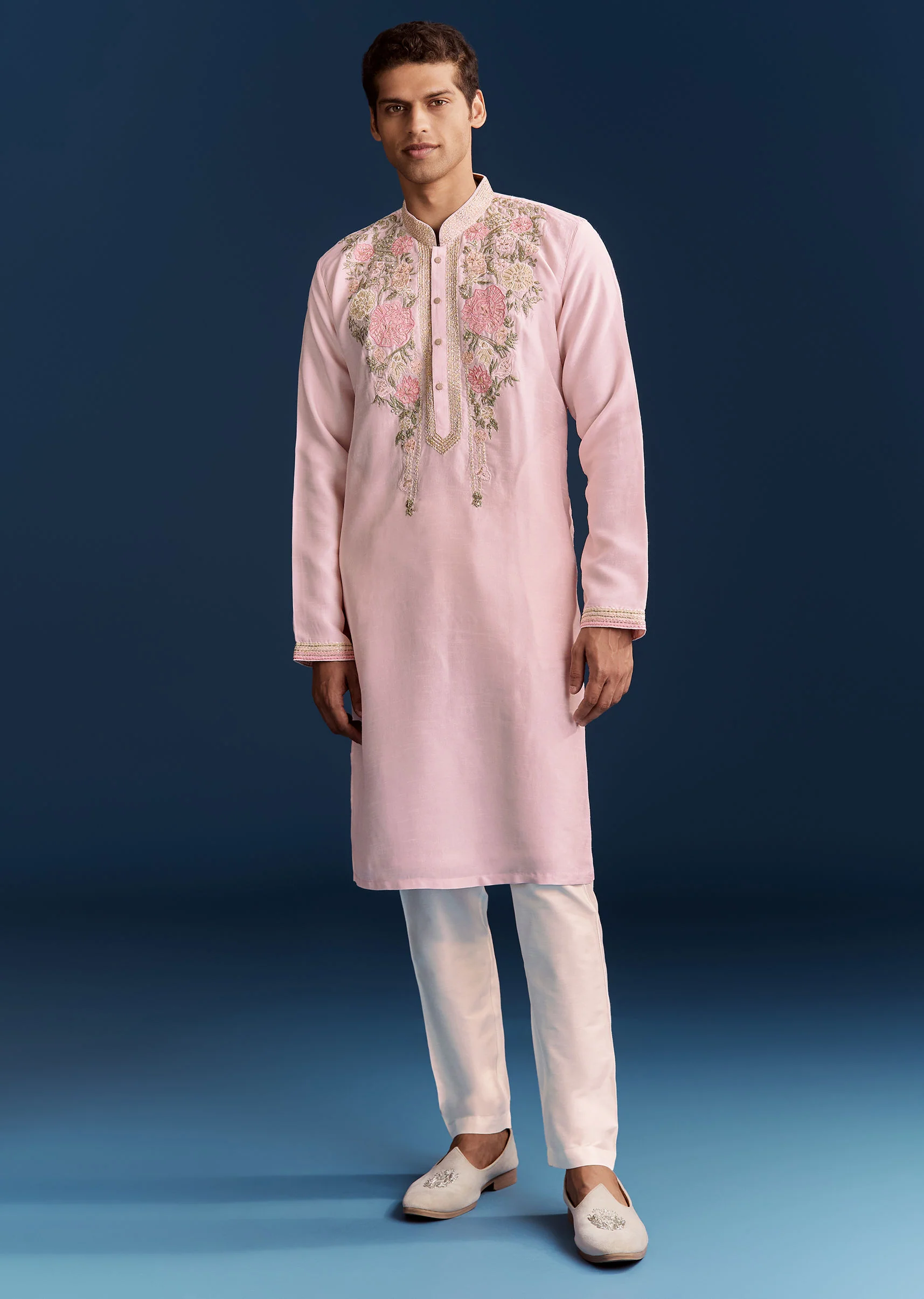 Pink Silk Flroal Printed Kurta Set With Resham Work - Image 3
