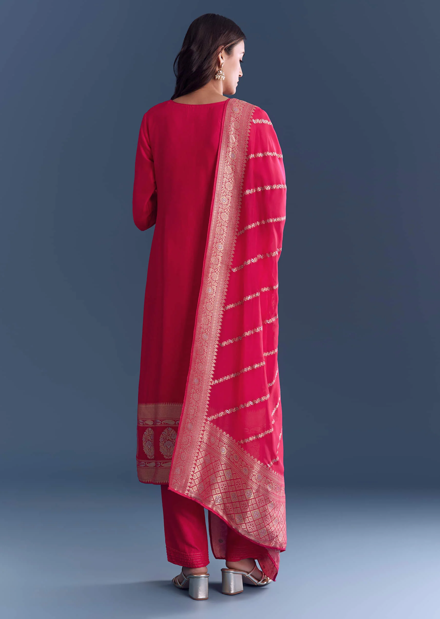 Pink Silk Kurta Set With Banarasi Weave - Image 5