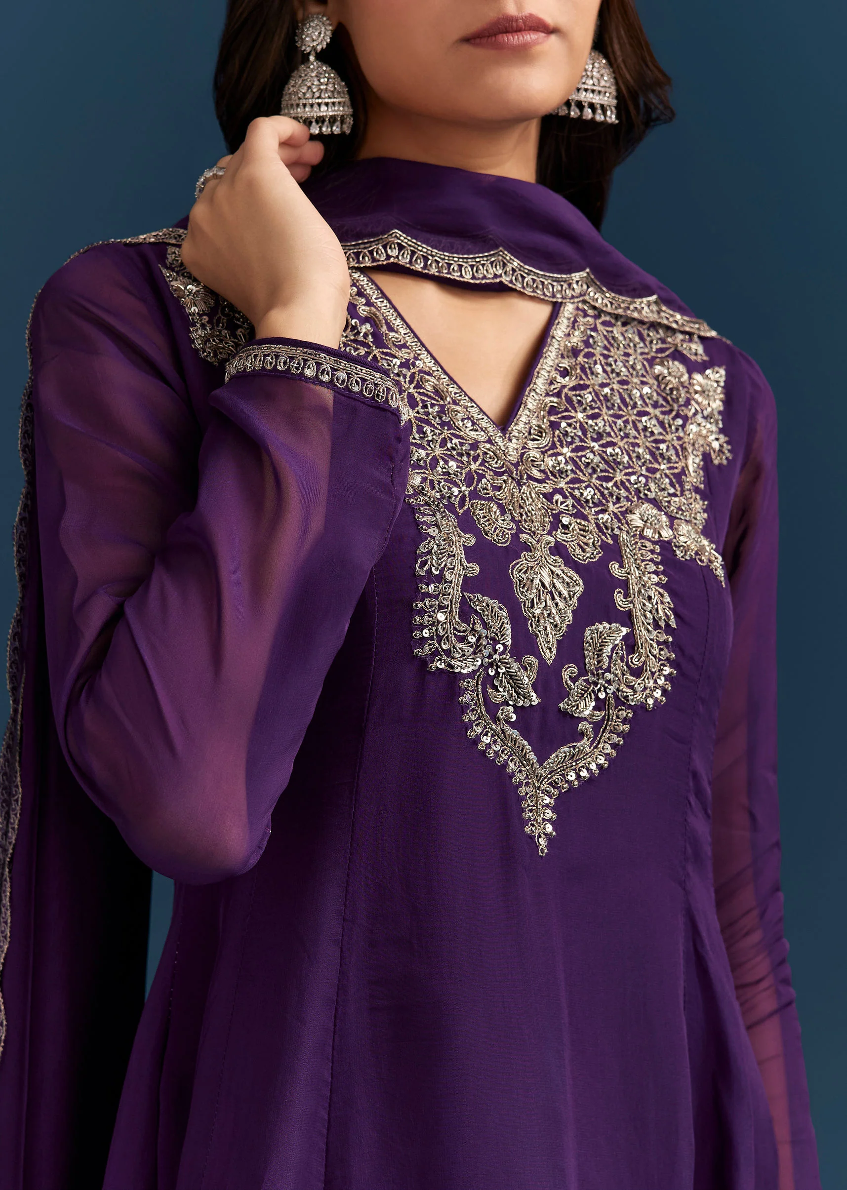 Purple Organza Kurta Set With Embroidery And Dupatta - Image 2