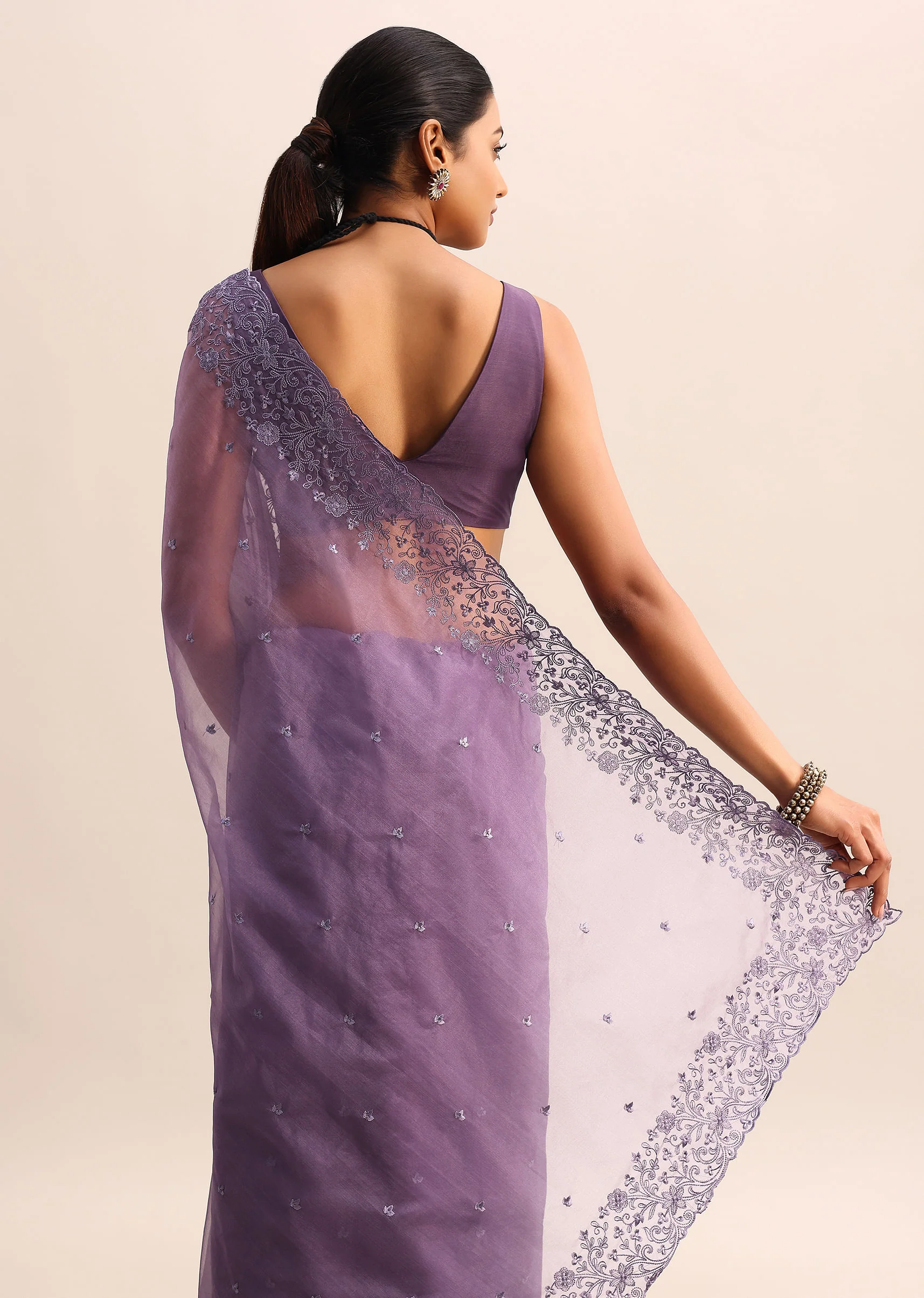 Purple Organza Saree With Floral Thread Work Border And Unstitched Blouse - Image 4