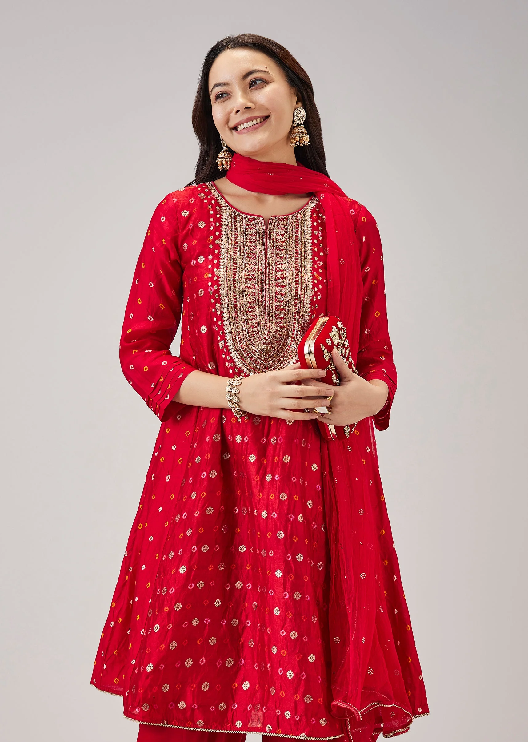 Red Bandhani Banarasi Dhoti Set With Gotta Work - Image 4