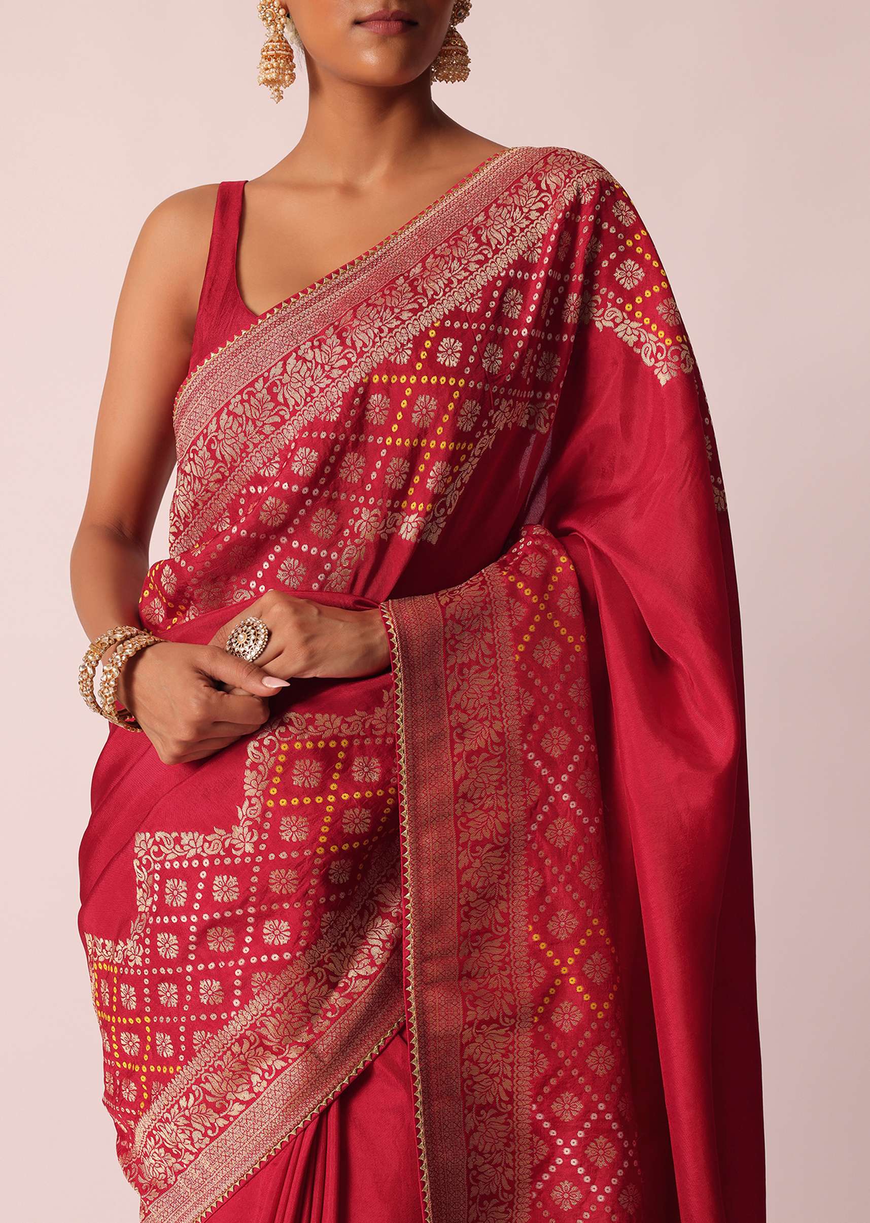 Red Bandhani Weave Saree In Silk With Unstitched Blouse Piece - Image 5