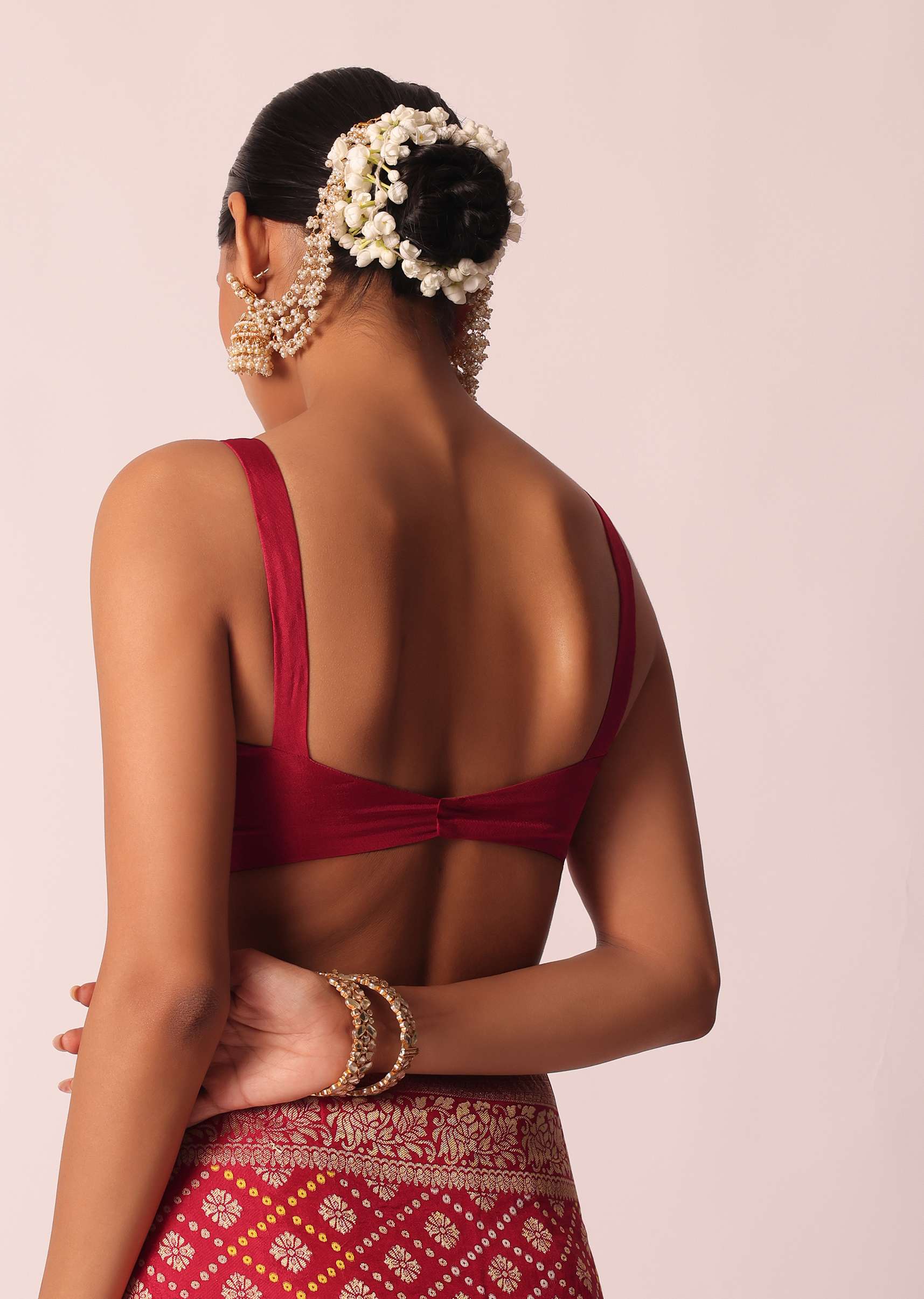 Red Bandhani Weave Saree In Silk With Unstitched Blouse Piece - Image 8