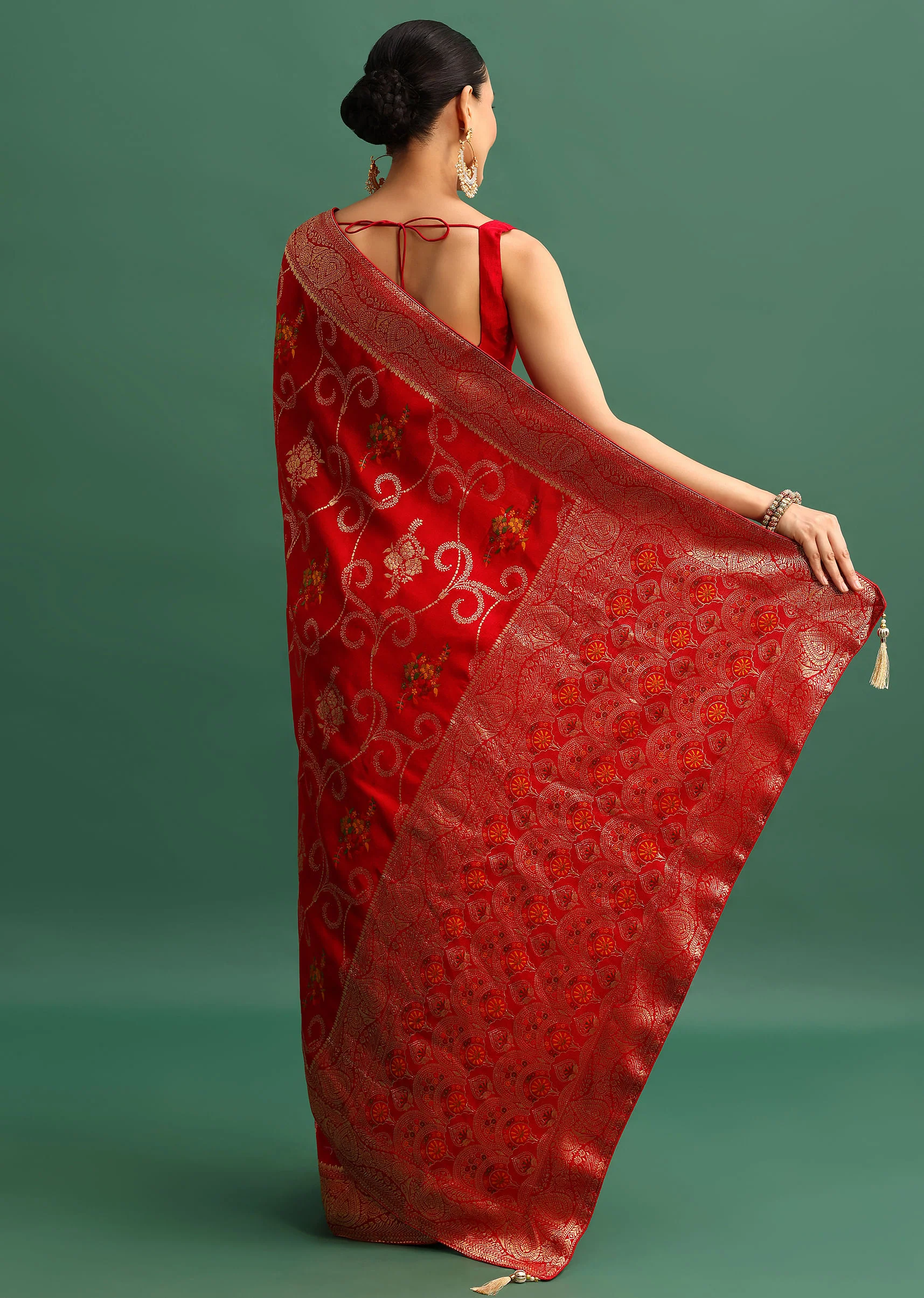Red Dola Silk Woven Saree With Zari Work And Unstitched Blouse - Image 6