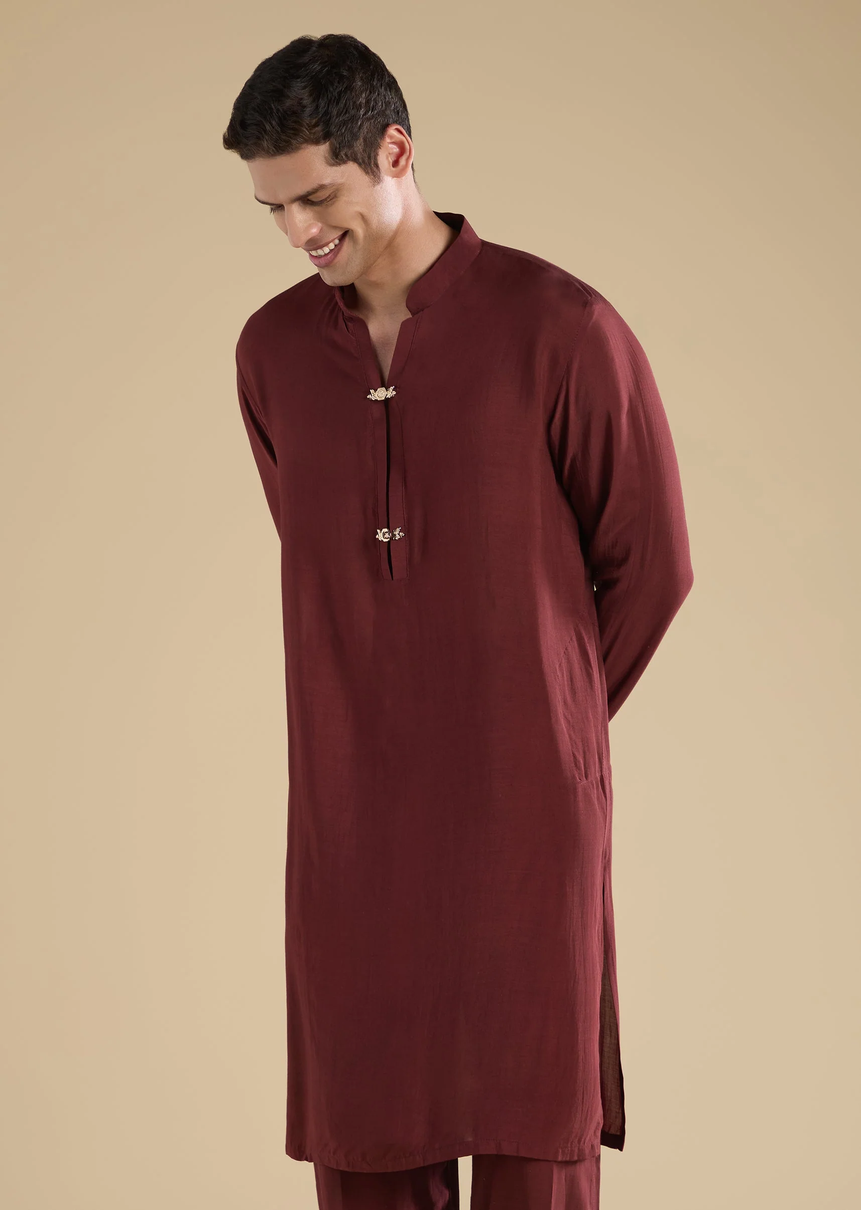 Red Embellished Indo Western Set With Kurta And Pants - Image 6