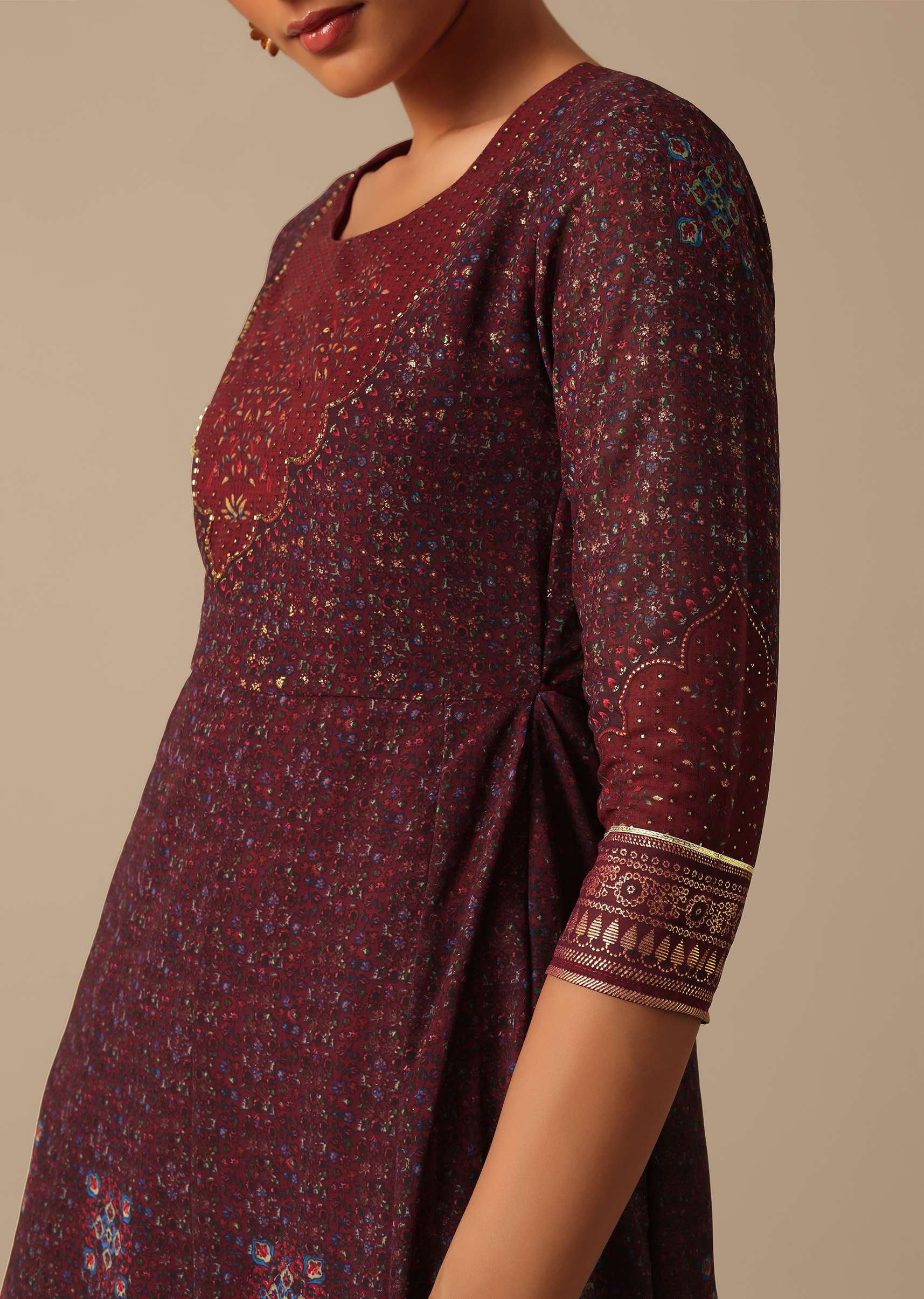 Red Foil Printed Kurta With Sequin Work - Image 3
