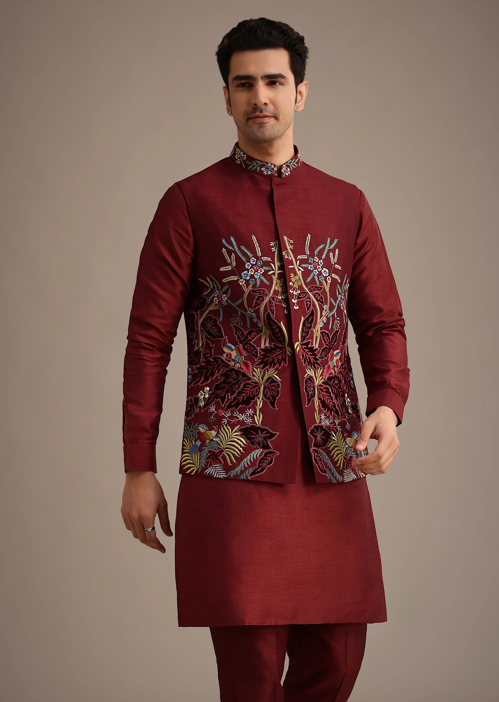 Red Jacket And Kurta Set In Silk With Resham Work - Image 4