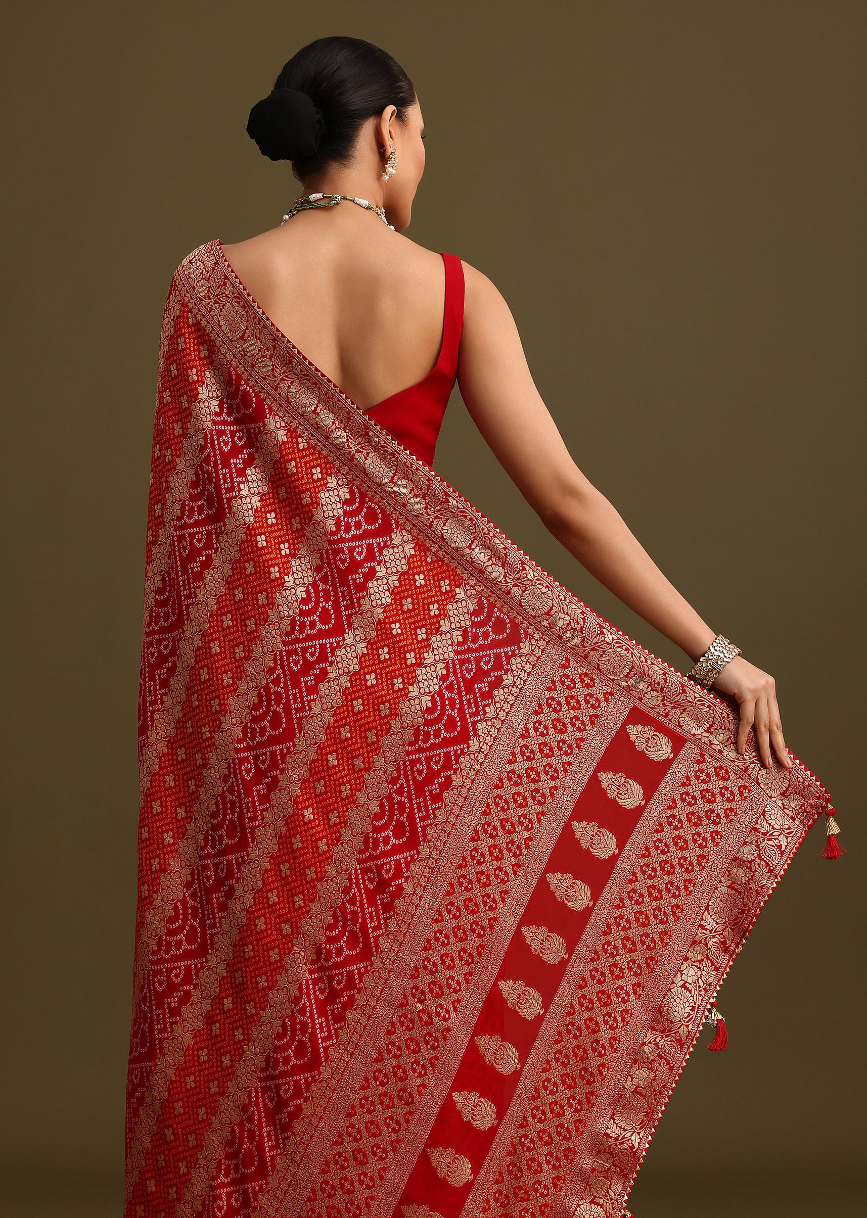 Red Khaddi Georgette Woven Saree With Gotta Patti Border - Image 4