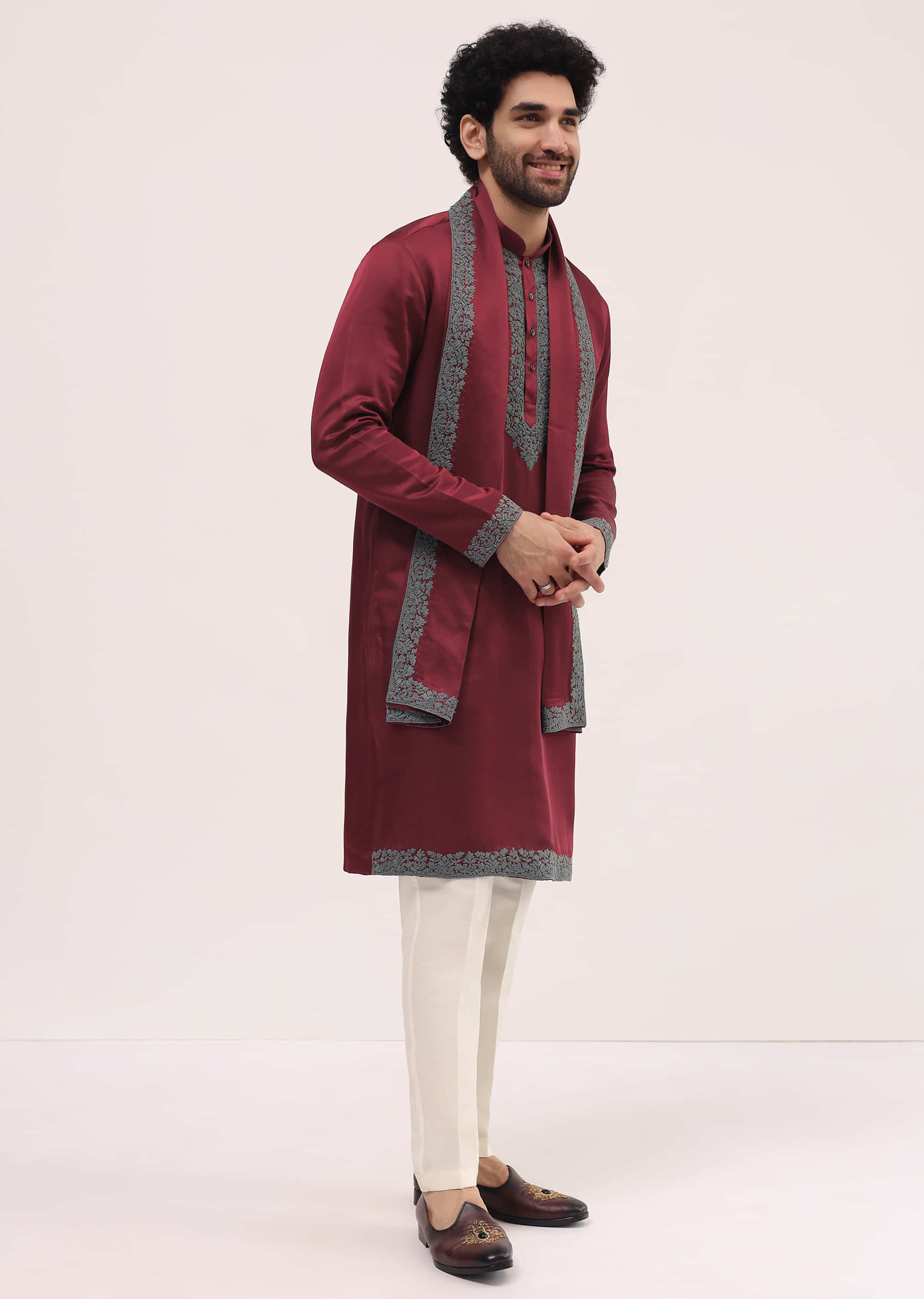 Red Kurta Set In Resham Work With Dupatta For Men - Image 3
