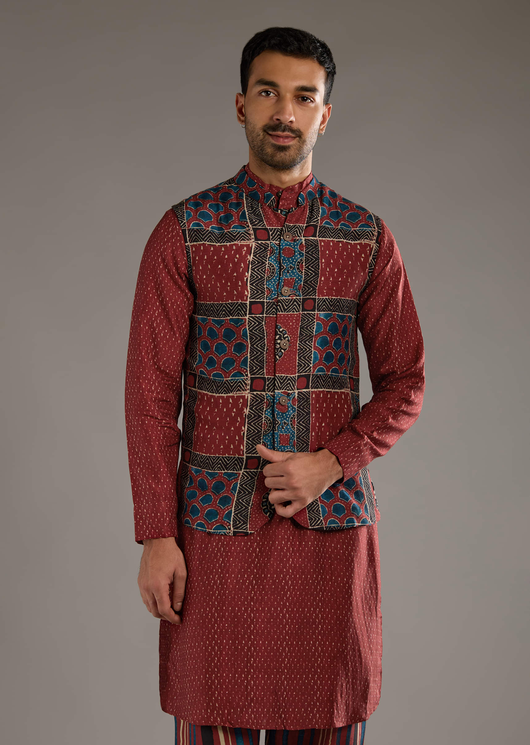 Red Linen Kurta Jacket Set For Men With Hand Block Ajrakh Print - Image 4