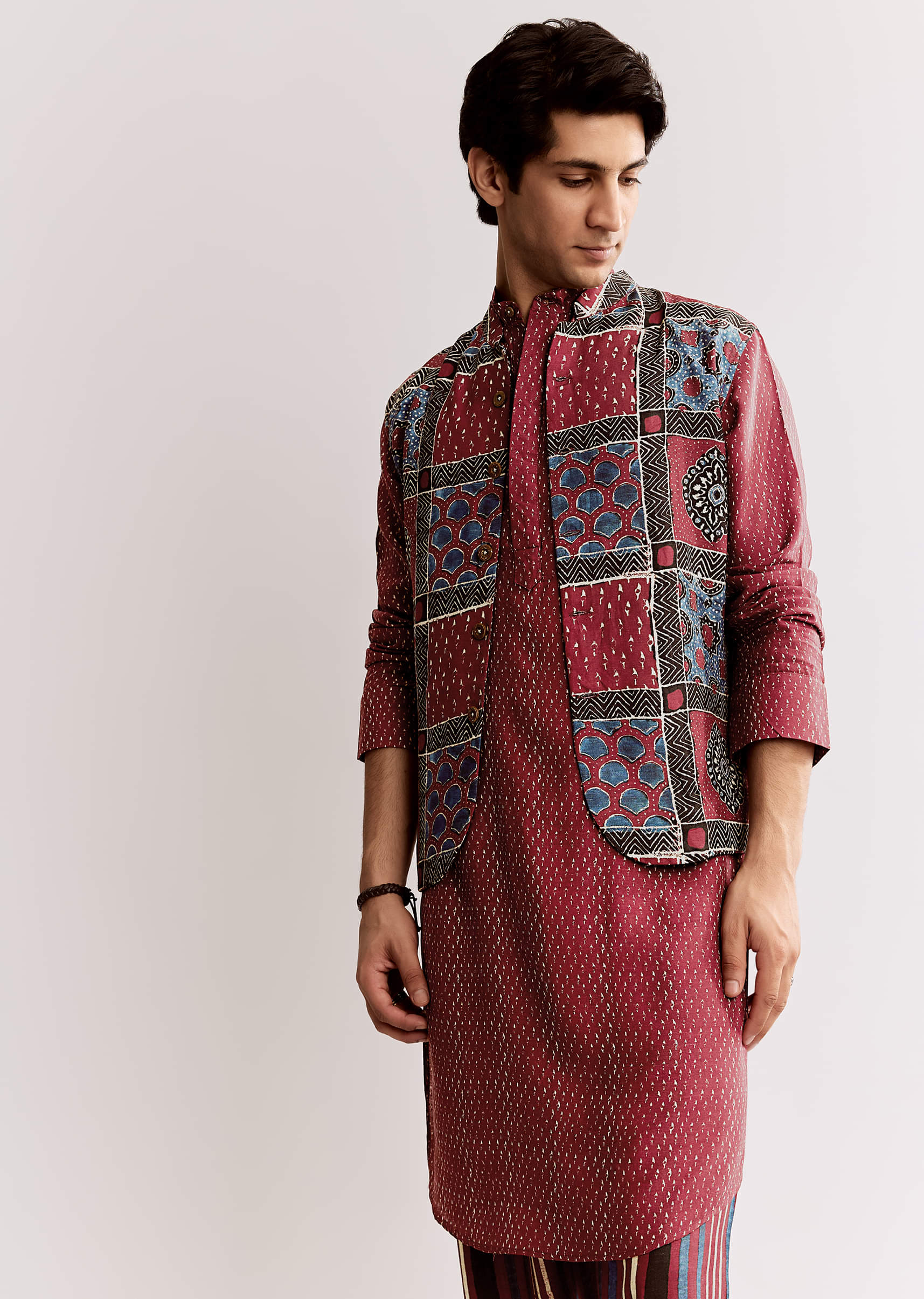 Red Linen Kurta Jacket Set With Ajrakh Print - Image 3