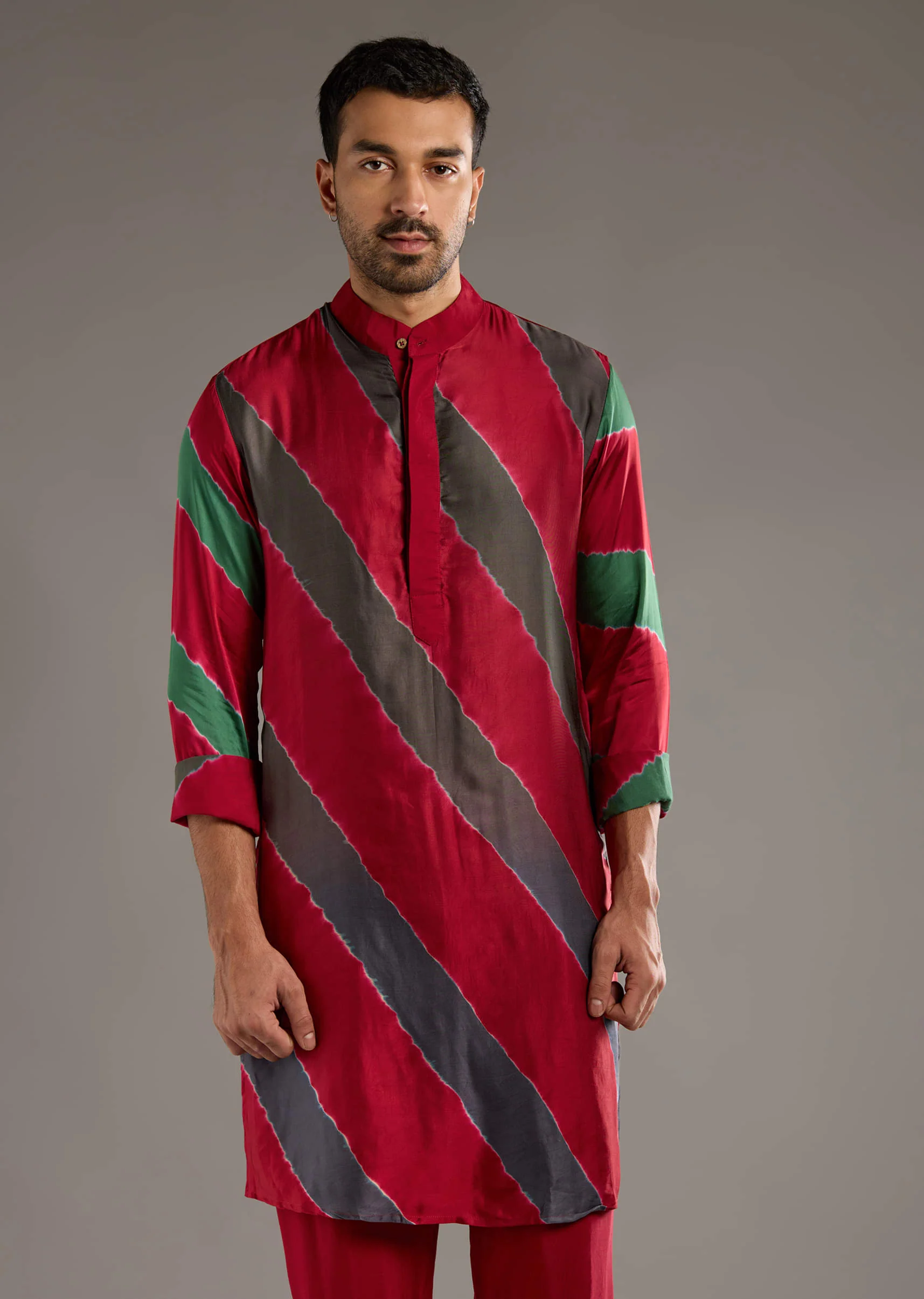 Red Modal Kurta Set For Men With Hand Dyed Leheriya Print - Image 4