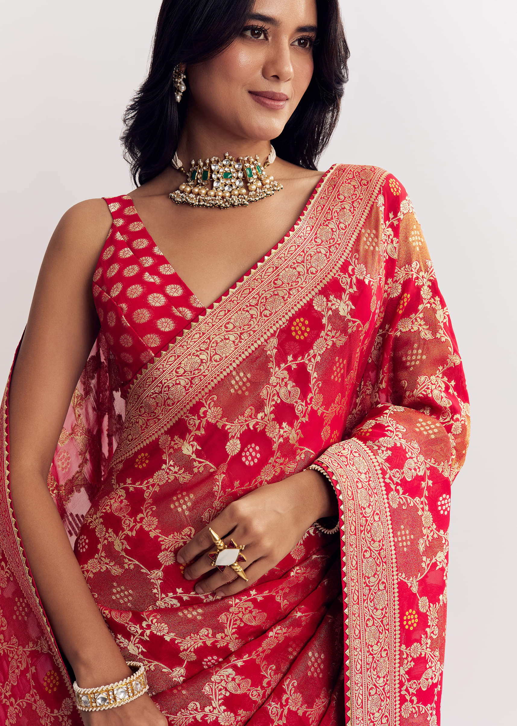 Red Shaded Dola Silk Saree With Zari Jaal Work - Image 2