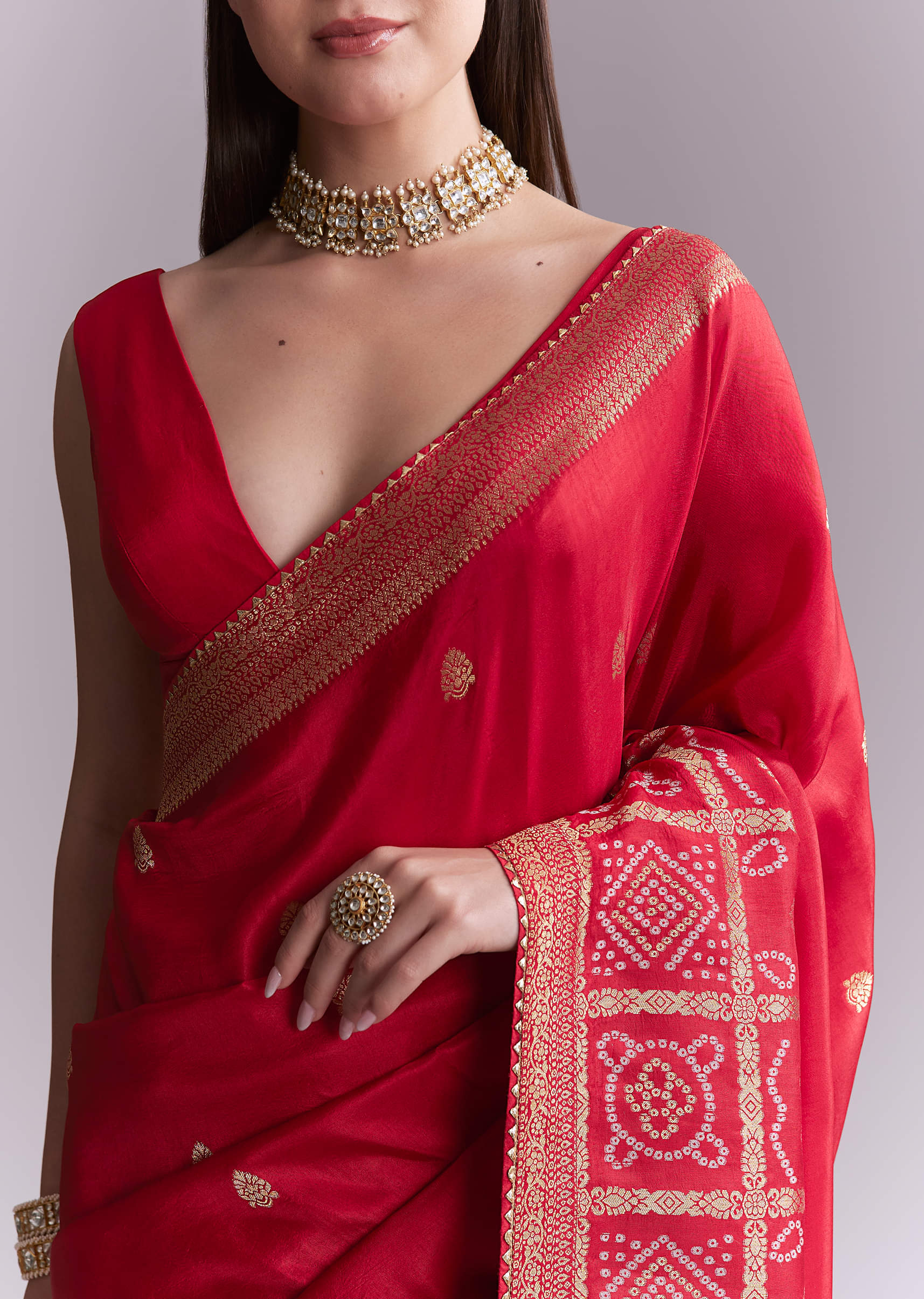 Red Silk Woven Saree With Booti Work And Bandhani Motifs - Image 2