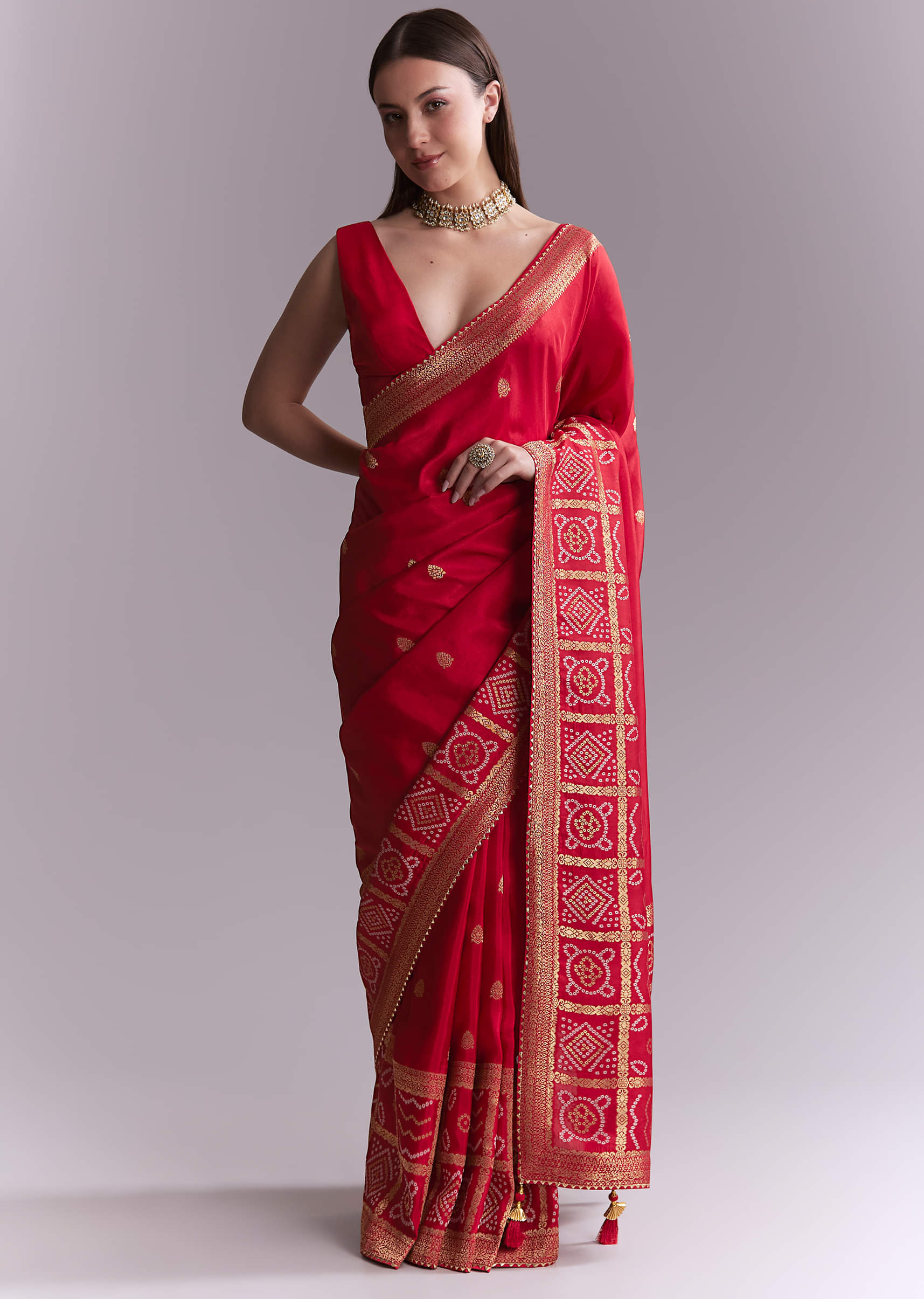 Red Silk Woven Saree With Booti Work And Bandhani Motifs - Image 3