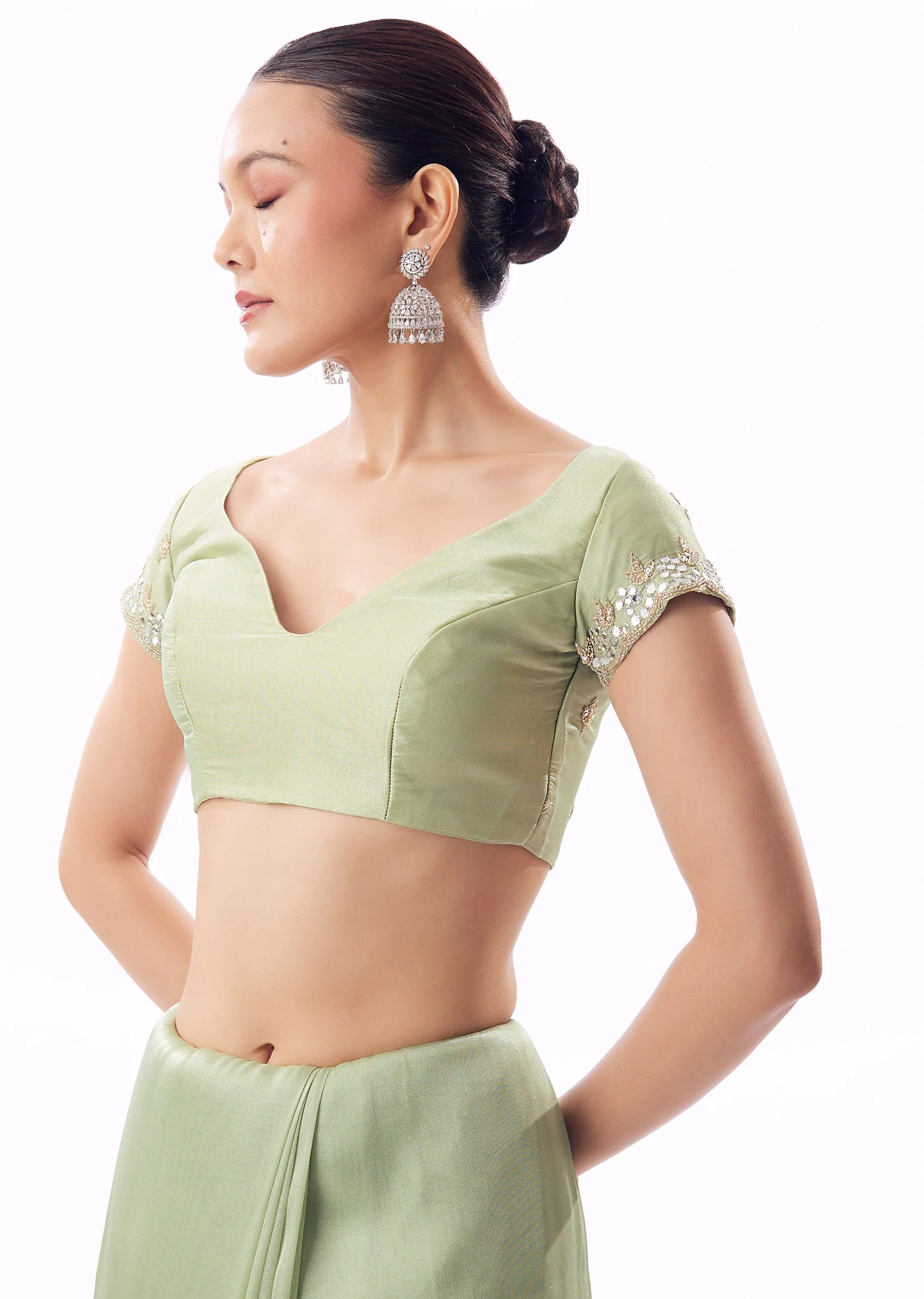 Sage Green Tissue Saree With Scallop Border And Cutdana Sequin Mirror Embroidery - Image 7