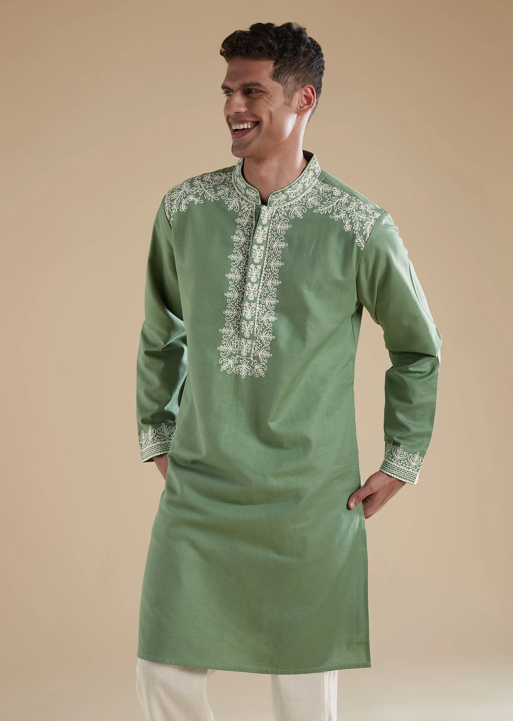 Sea Green Kurta Set With Thread Detail Work - Image 4