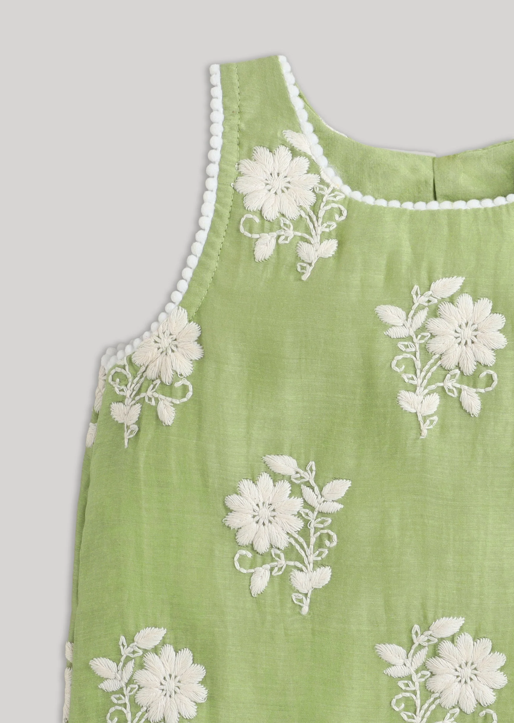 Soft Green Salwar Suit With Resham Detailing - Image 4