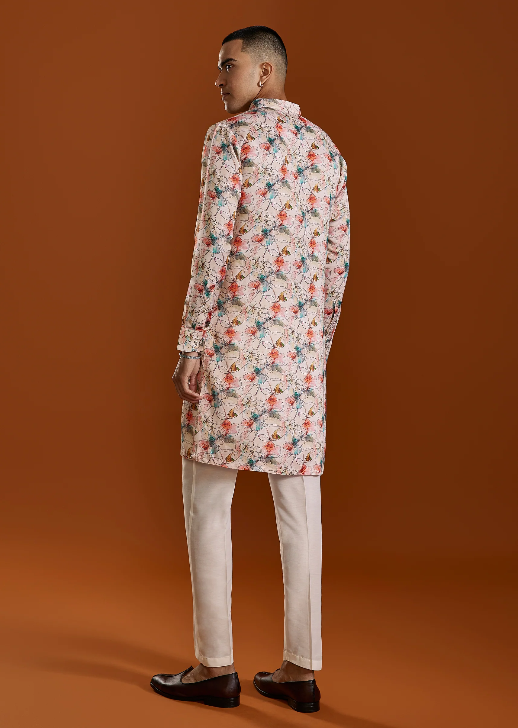 Soft Pastel Pair – Printed Saree For Her And Kurta For Him - Image 12