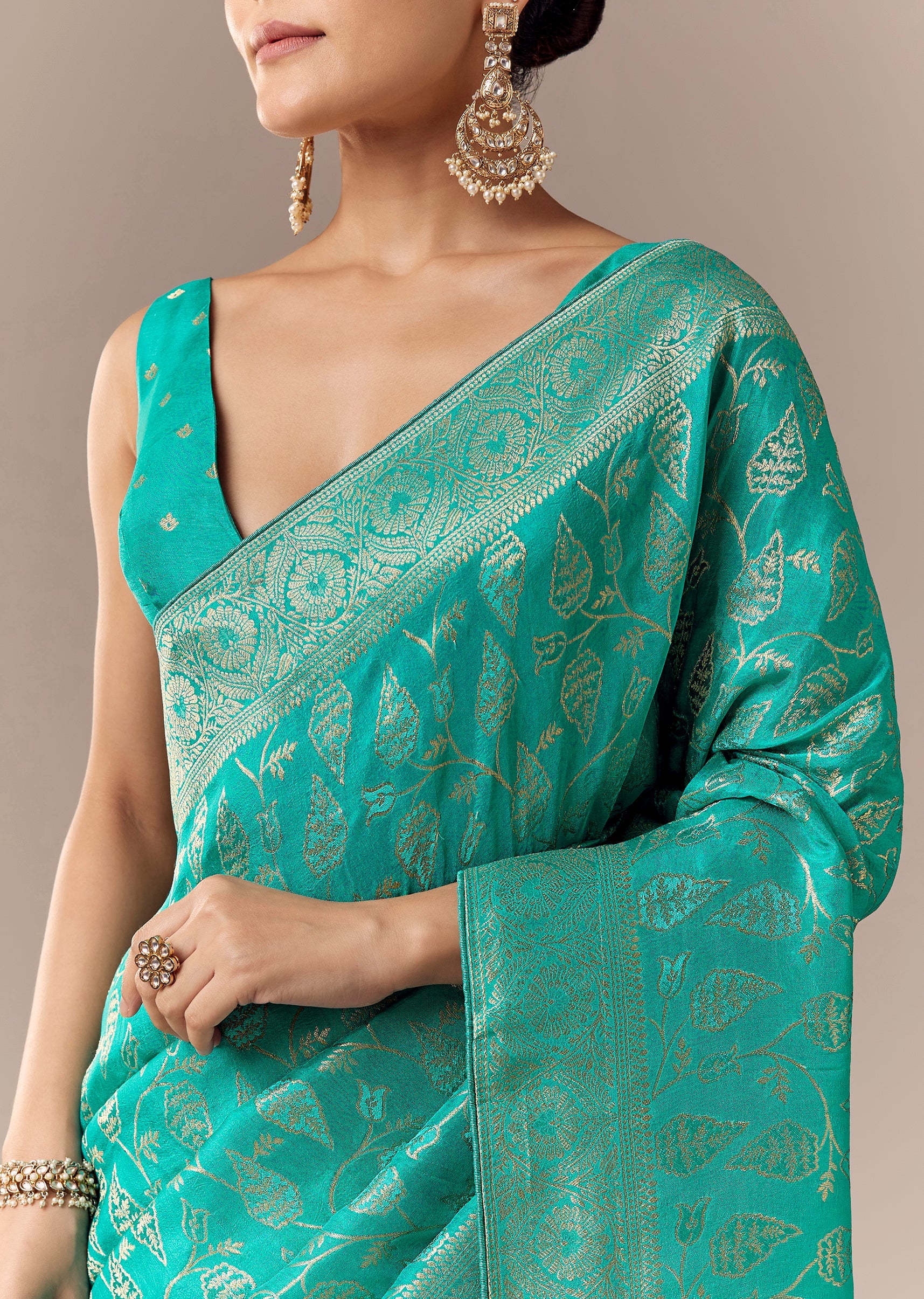 Turquoise Dola Silk Saree with Floral Jaal Weave - Image 2