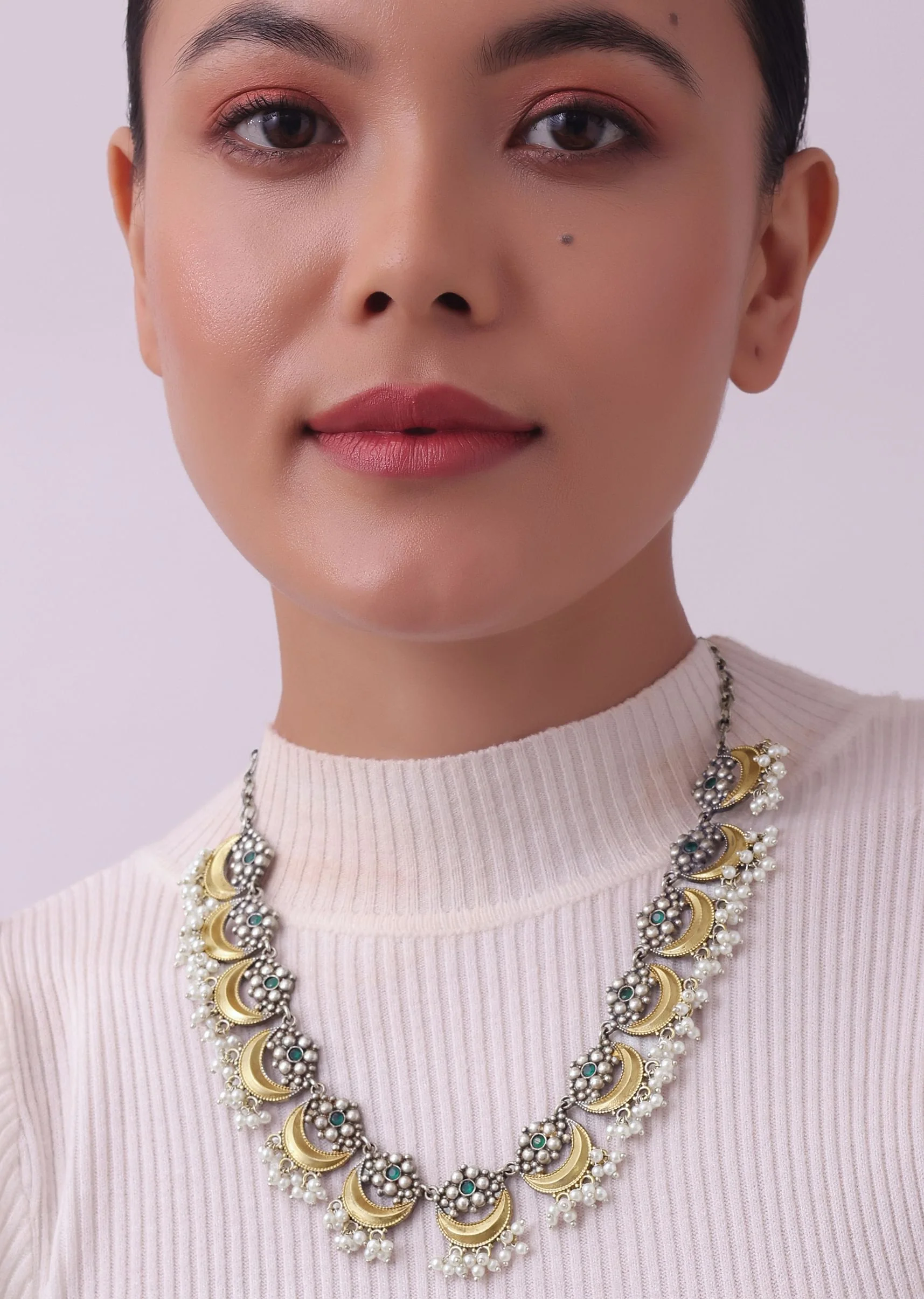 Two Tone Oxidised Necklace And Earrings Set With Pearls - Image 2