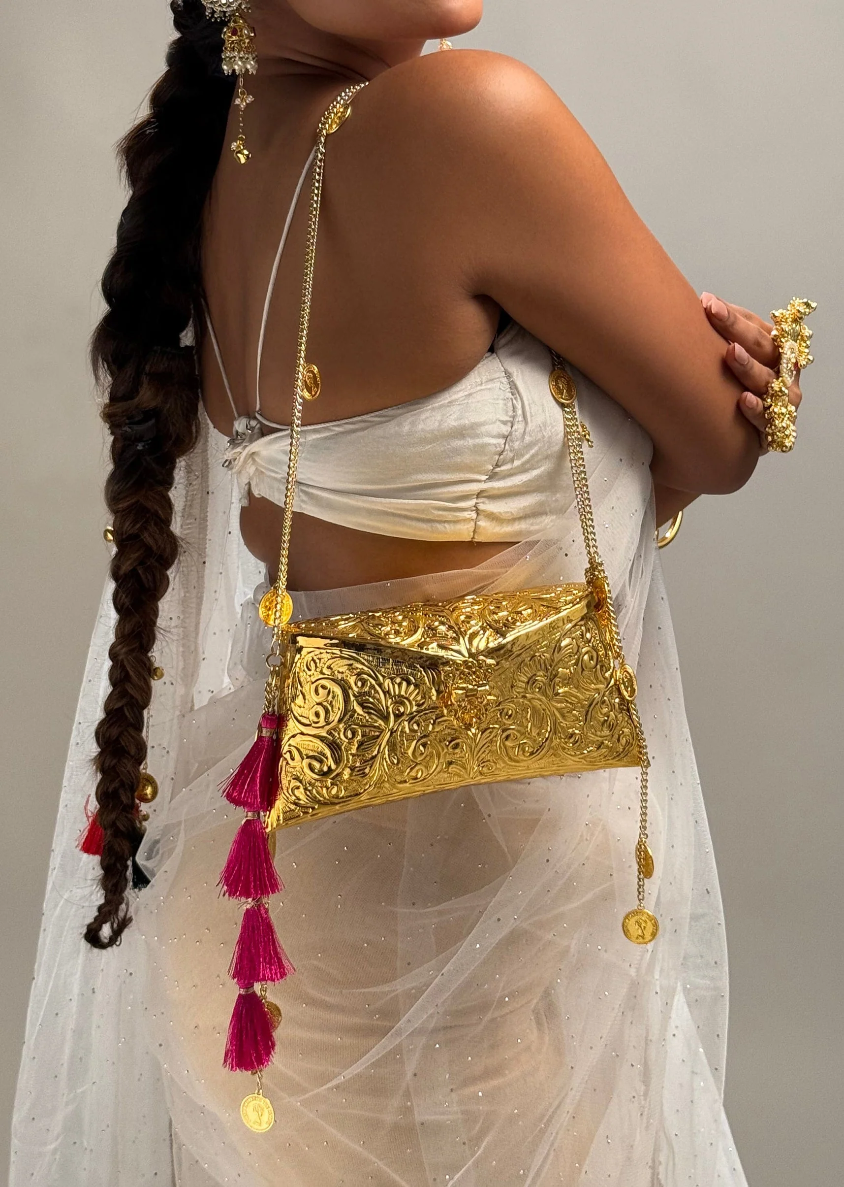 Vintage Envelope Style Gold Handbag - Image 3