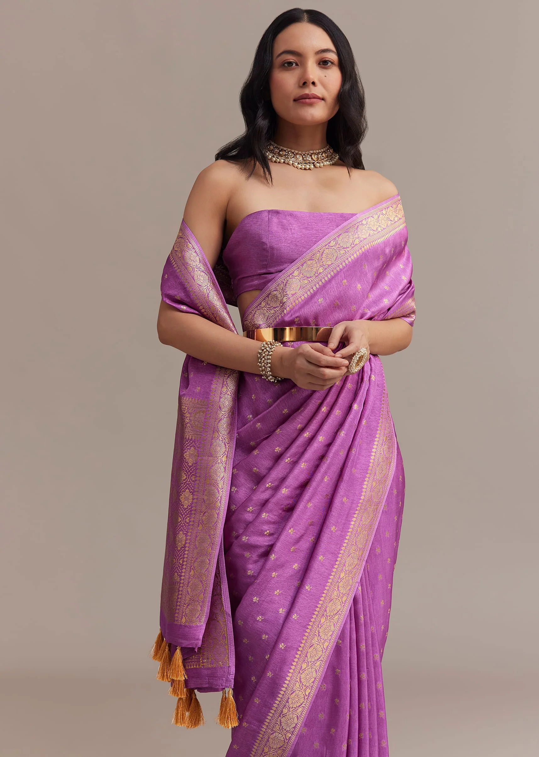 Violet Tissue Silk Saree With Butti Work And Chanderi Zari Border - Image 2