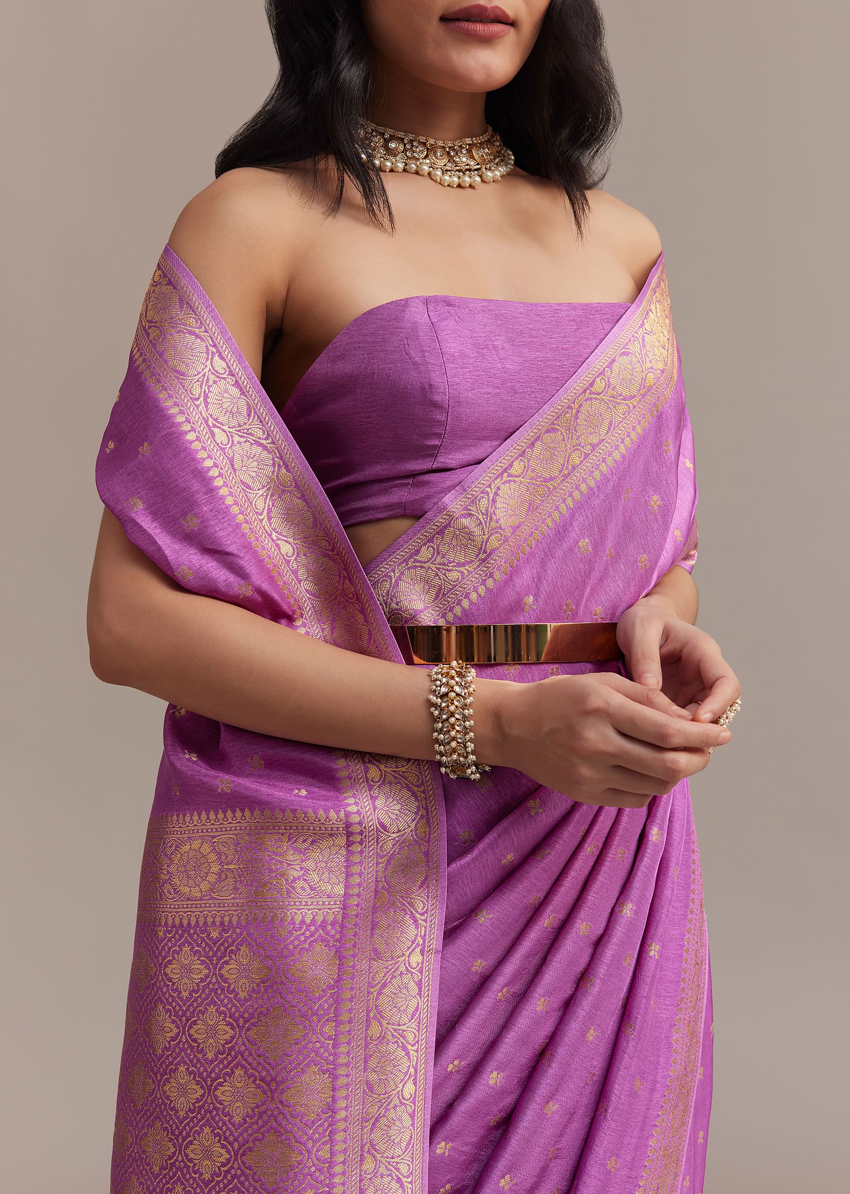 Violet Tissue Silk Saree With Butti Work And Chanderi Zari Border - Image 5