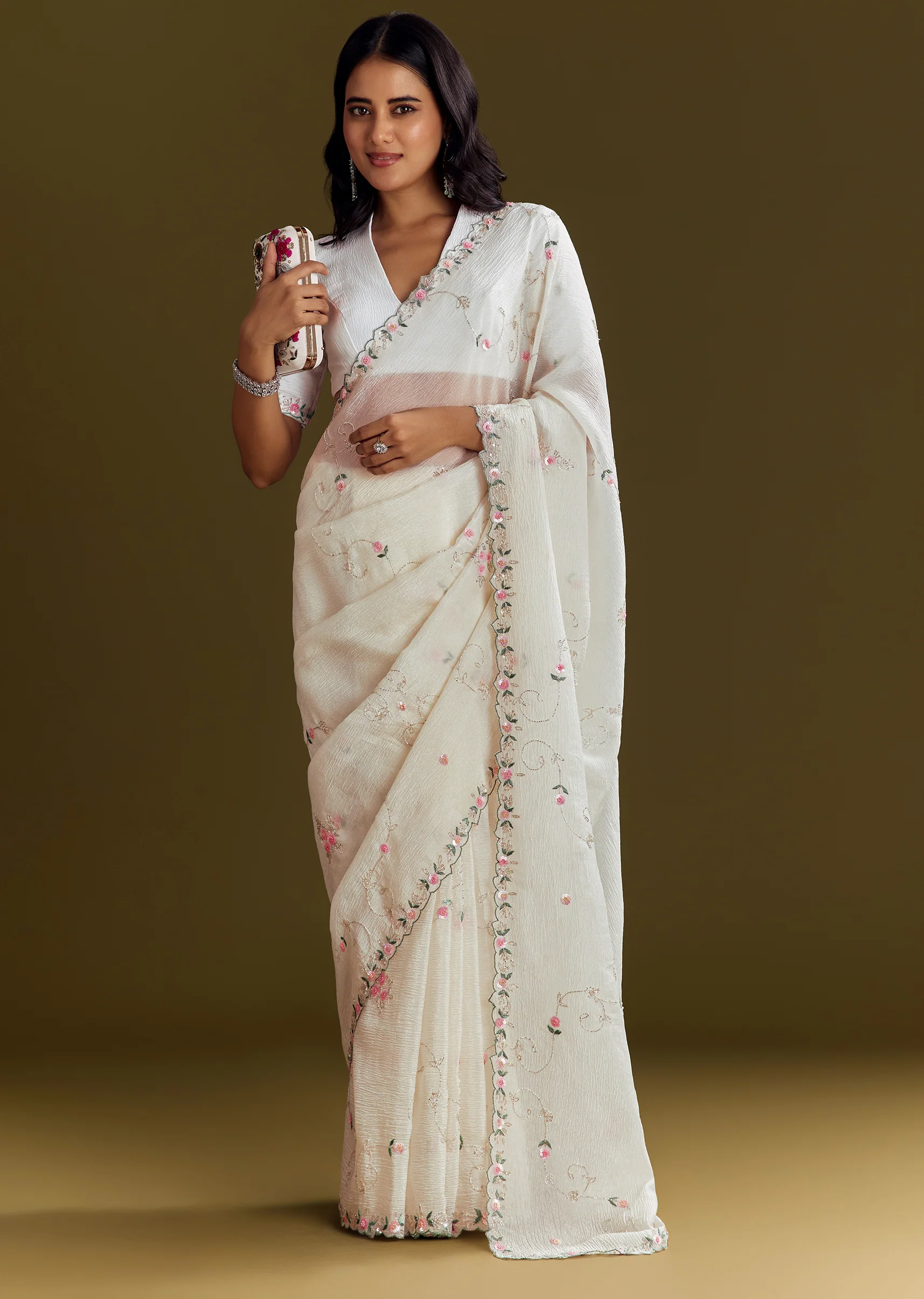 White Crush Tissue Saree With Cutdana And Beads Scallop Border - Image 5