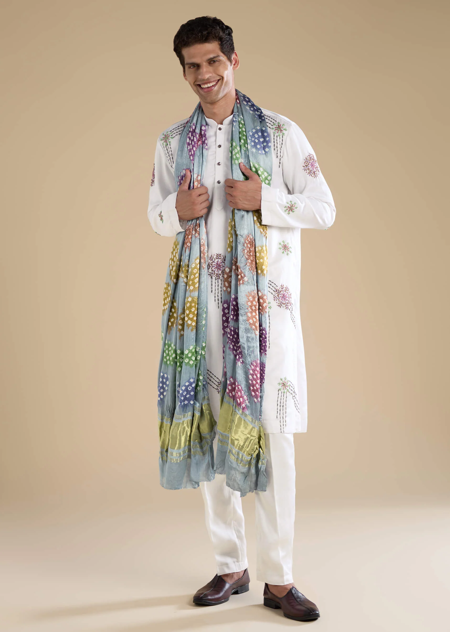 White Silk Blend Mens Kurta Set with Bandhani Dupatta - Image 3
