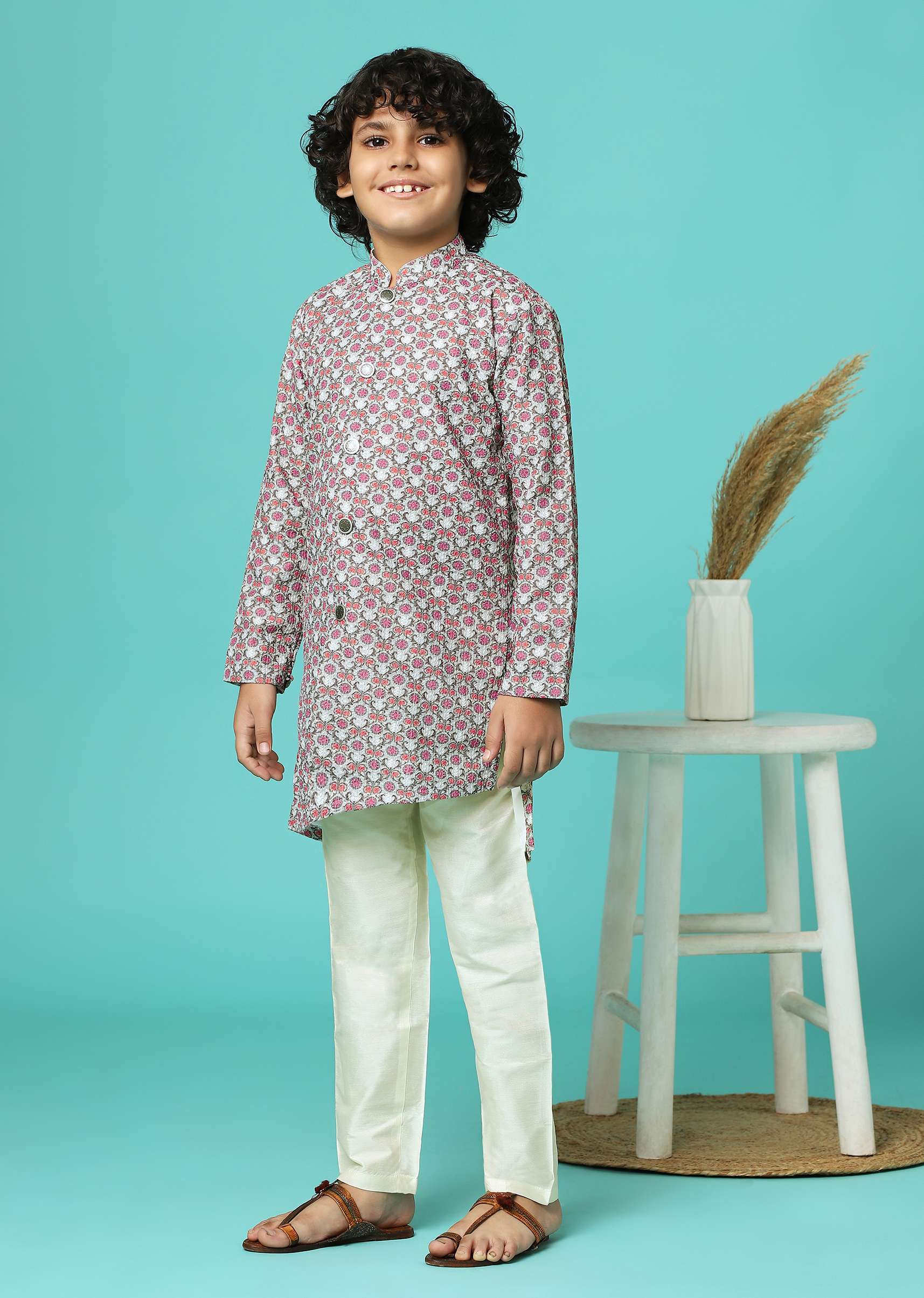 White Silk Kurta And Pant Set With Multicolor Print - Image 3