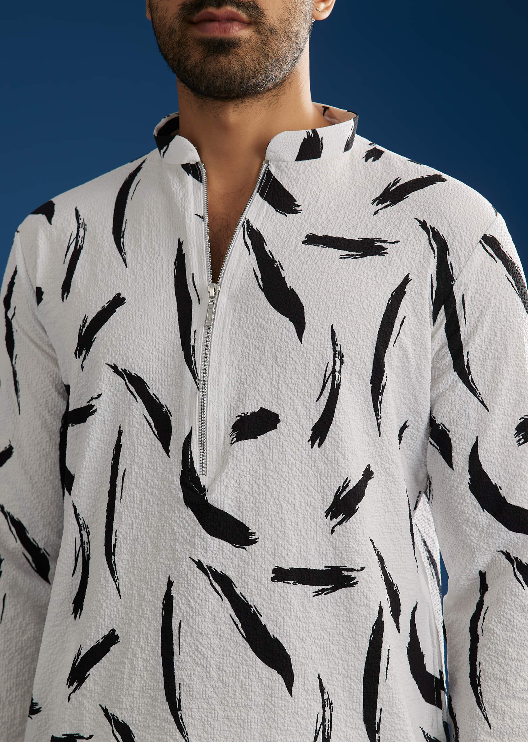 White Silk Kurta Set With Abstract Prints - Image 2