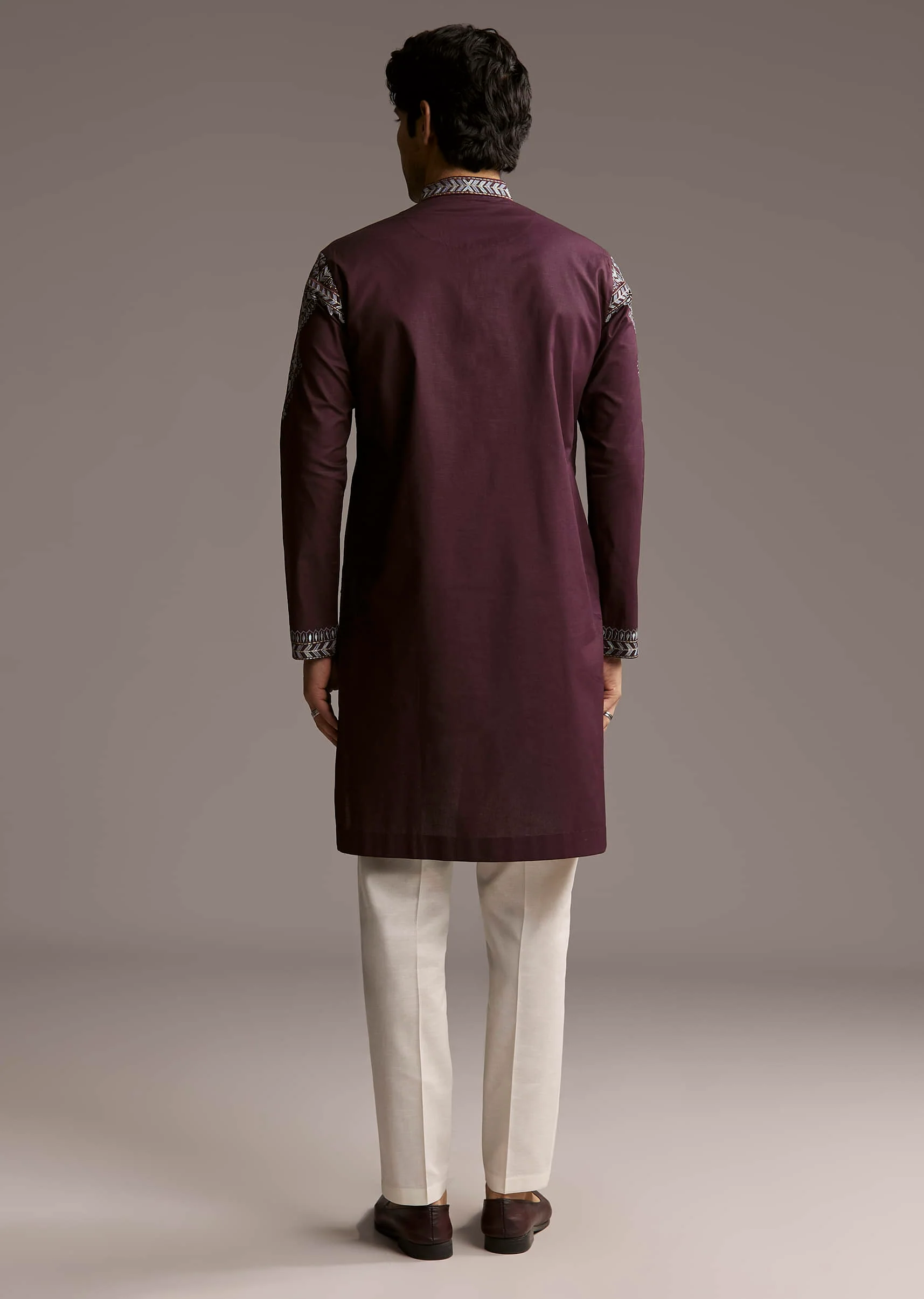 Wine Linen Kurta Set For Men With Thread Embroidery - Image 5