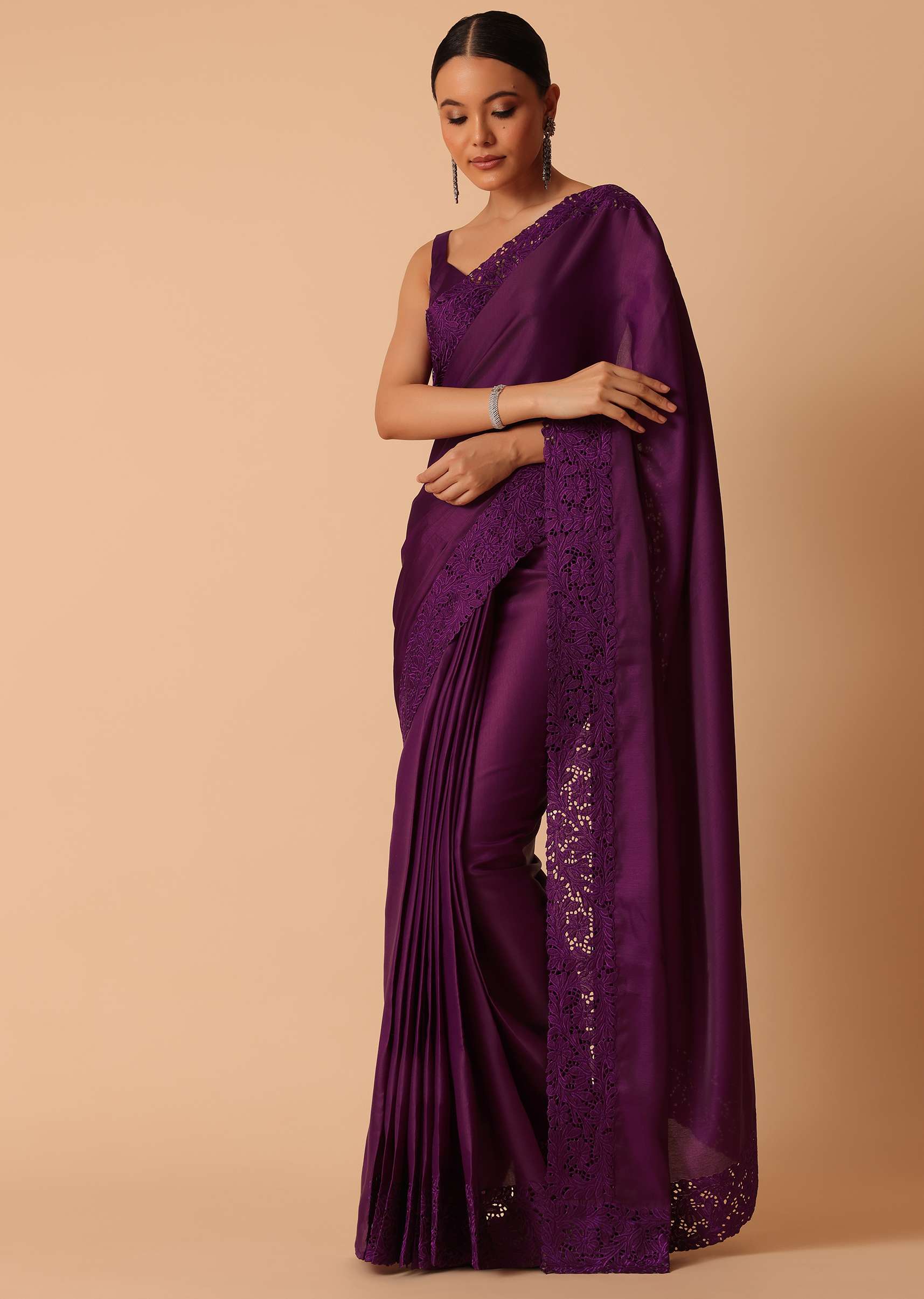 Wine Organza Saree With Lace Border And Unstitched Blouse Piece - Image 3