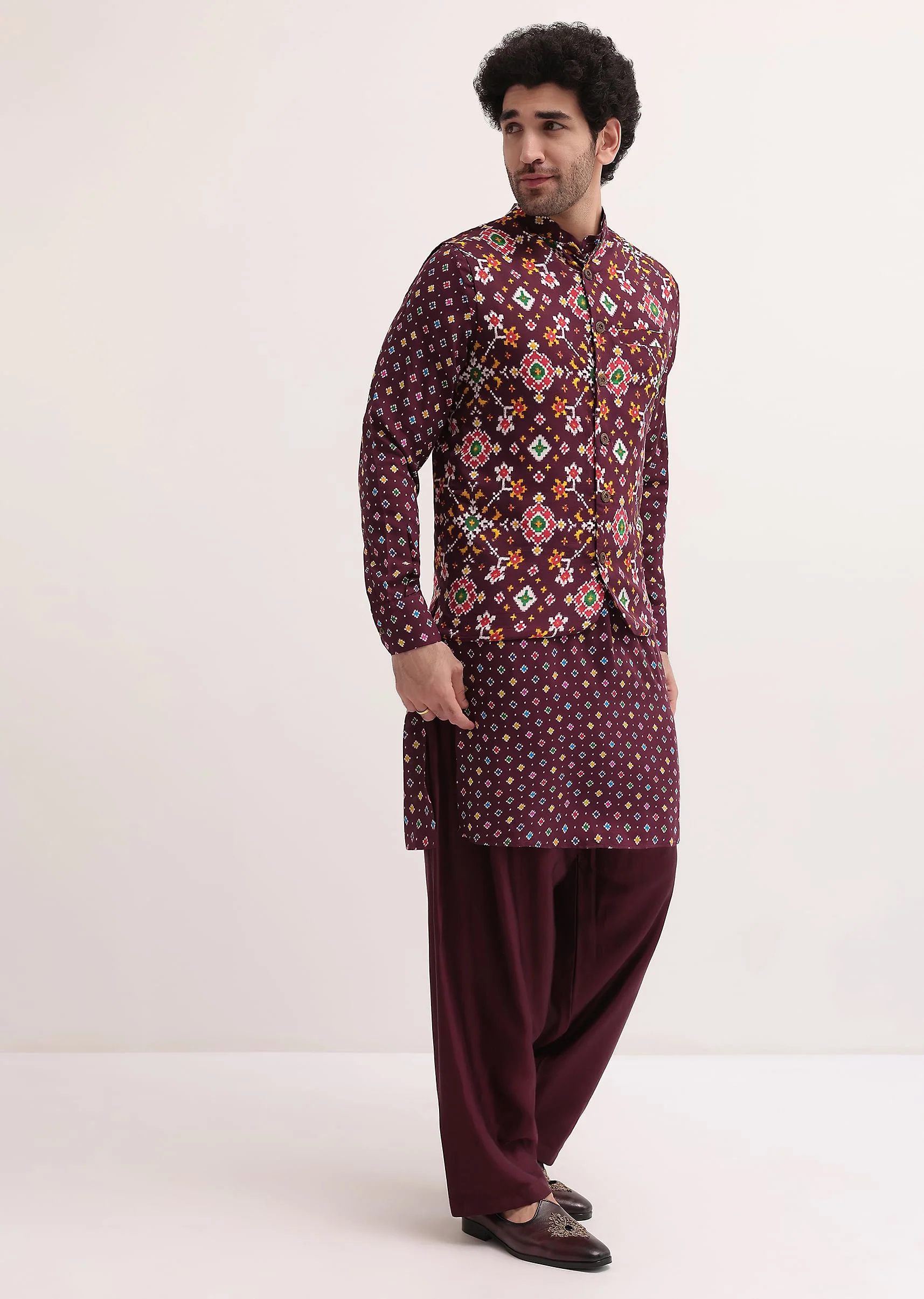 Wine Patola Printed Kurta Jacket Set For Men - Image 2