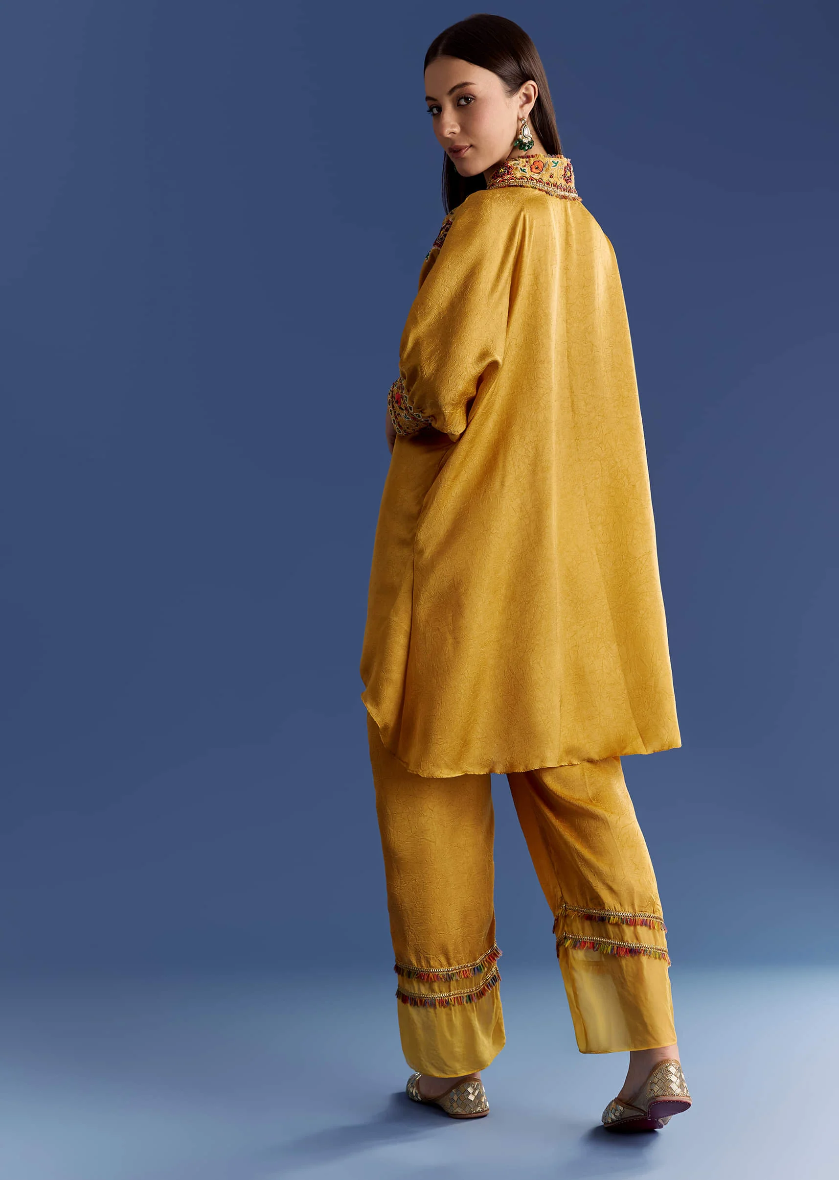 Yellow Crush Silk Kurta Set With Resham And Beads Work - Image 5