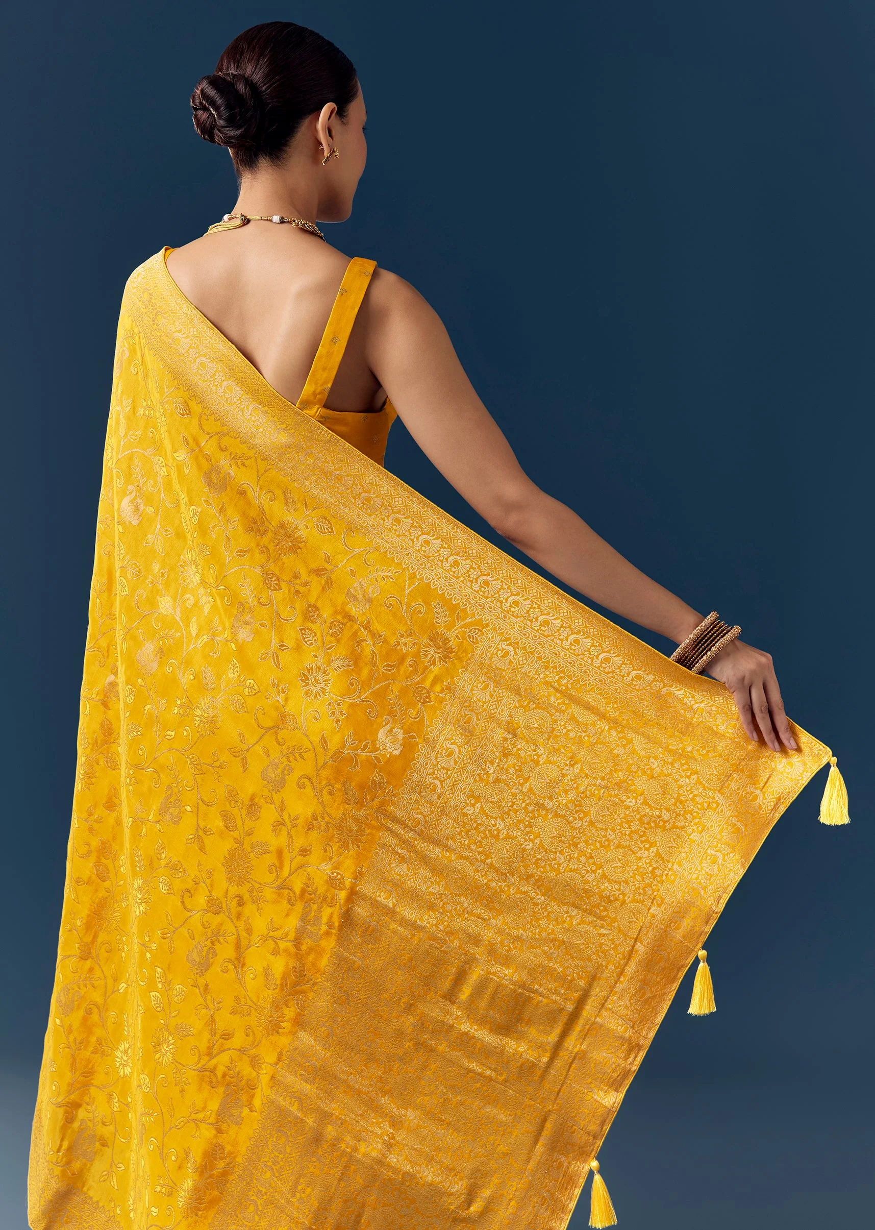 Yellow Dola Silk Saree with Floral Jaal Weave - Image 6