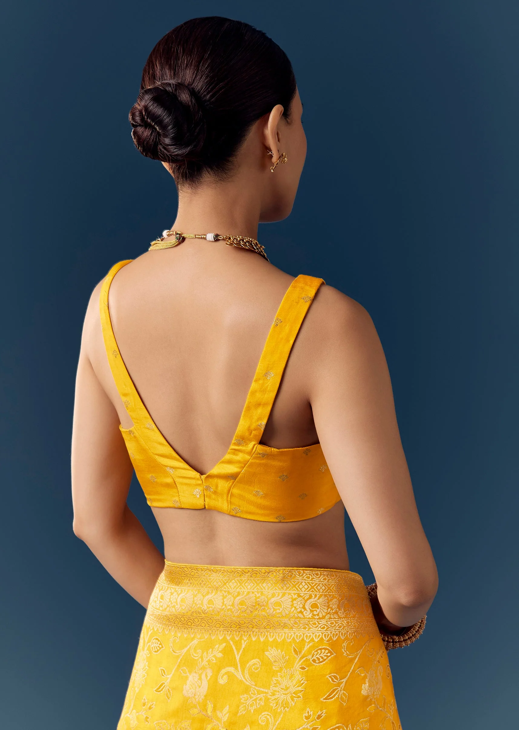 Yellow Dola Silk Saree with Floral Jaal Weave - Image 8