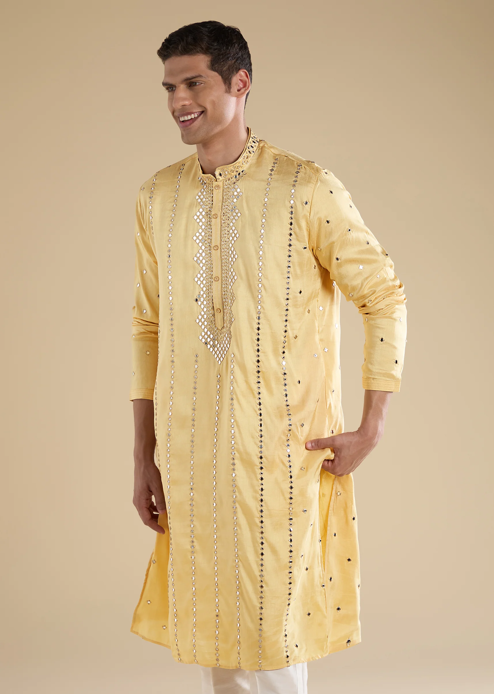 Yellow Embroidered Kurta Set With Thread Work - Image 4