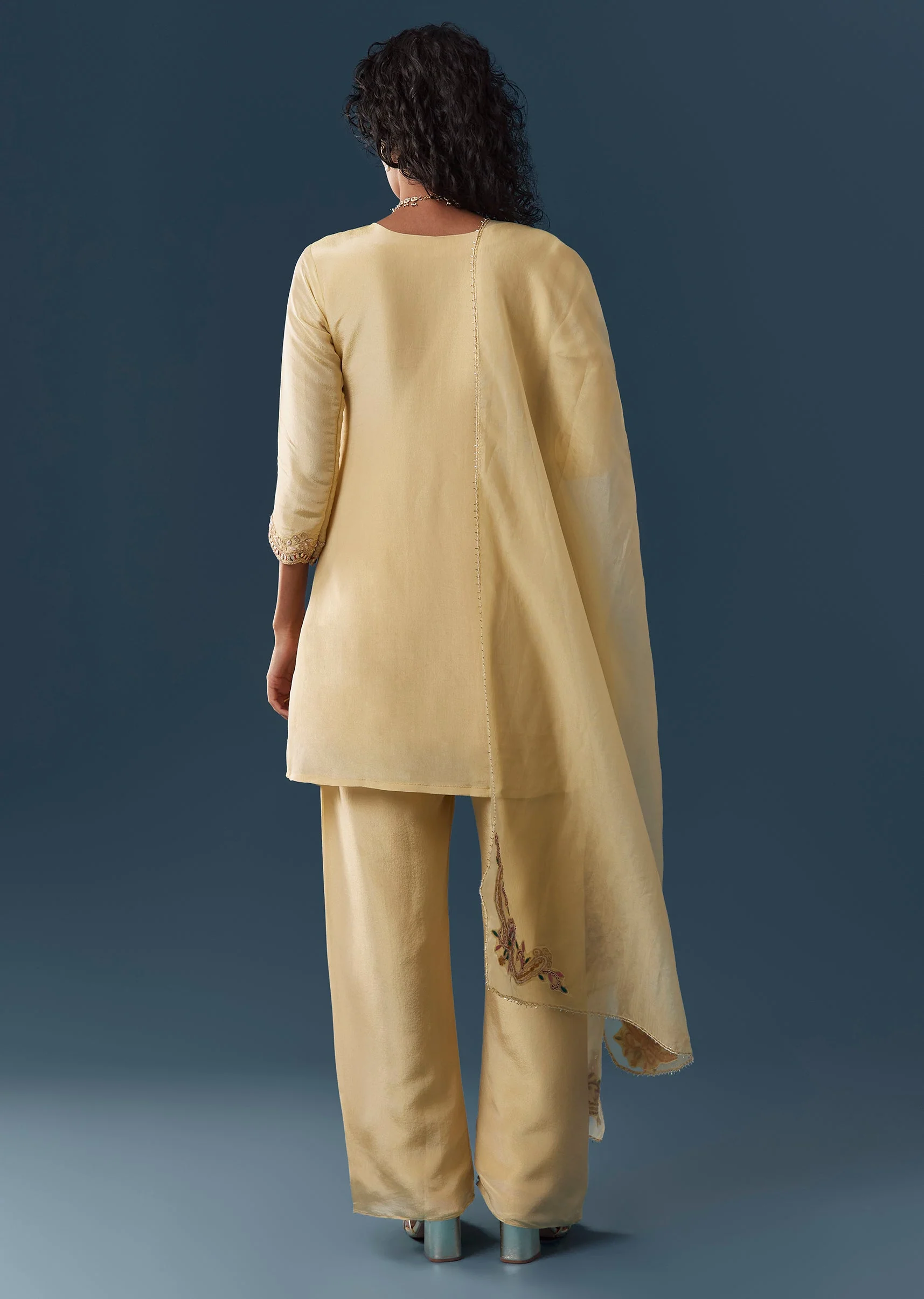 Yellow Tissue Kurta Pant Set With Dupatta - Image 5